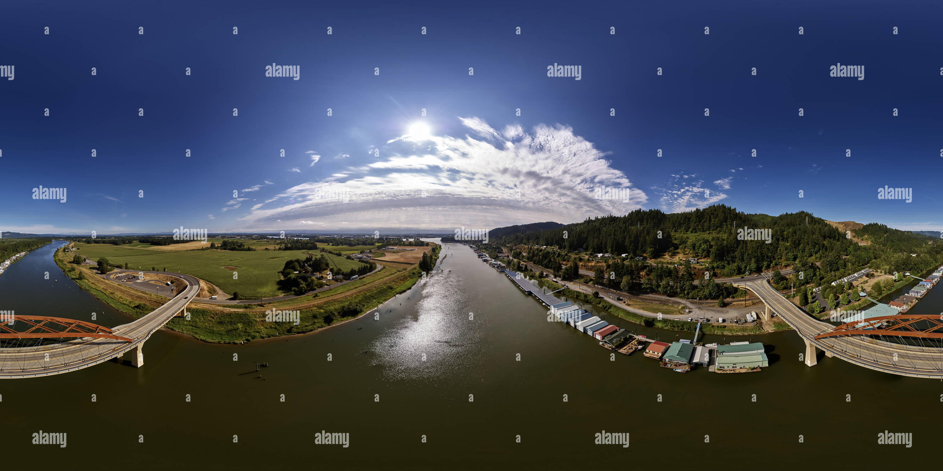 Visualizzazione panoramica a 360 gradi di Sauvie Island Bridge 360 Panorama - Antenna Portland Oregon - Agosto 2017 - DJI ispirare 2 - X5S - Oly 12mm