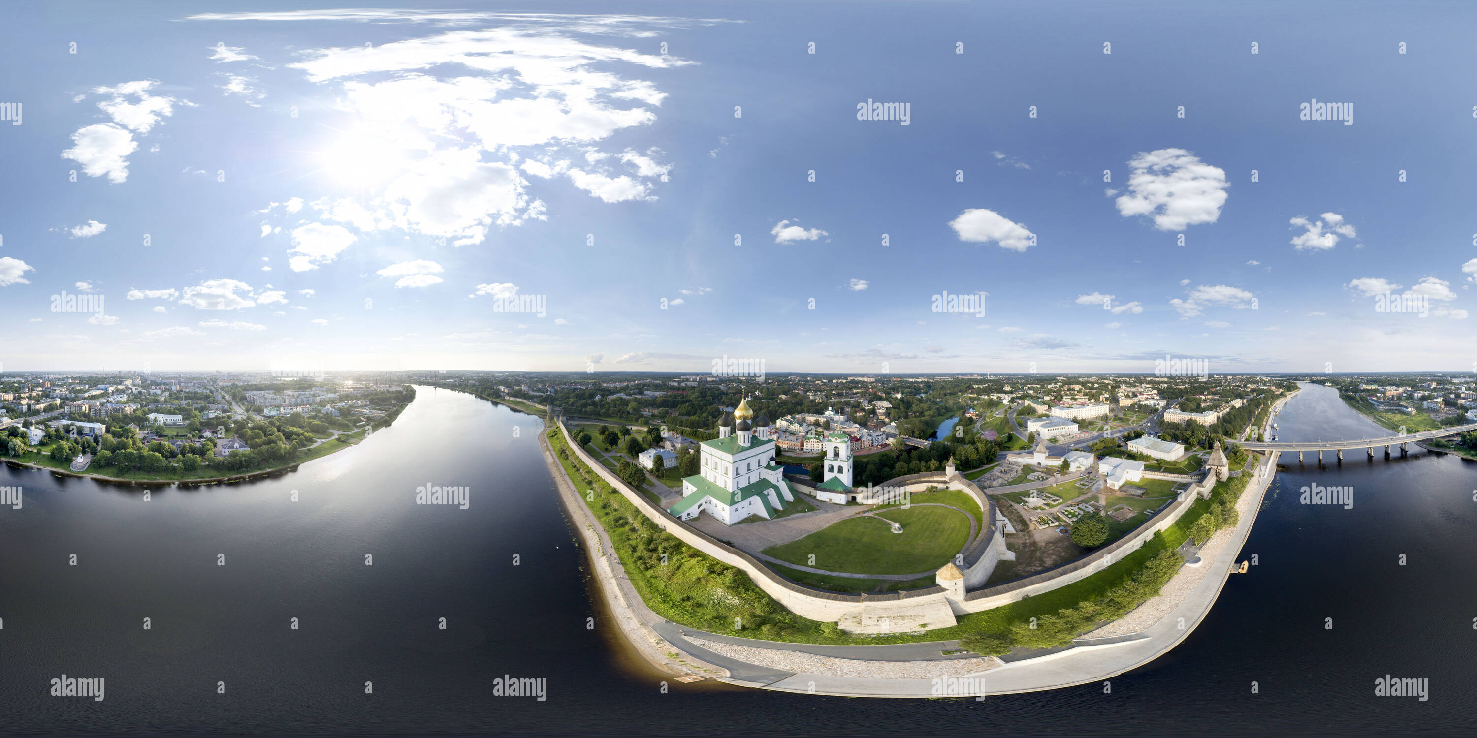 Visualizzazione panoramica a 360 gradi di Pskov Cremlino (KROM)