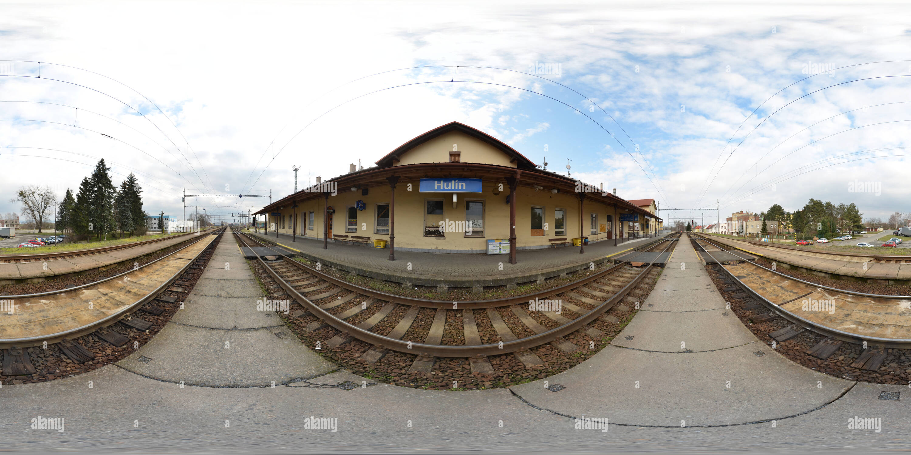 Visualizzazione panoramica a 360 gradi di Vlakové nádraží Hulín