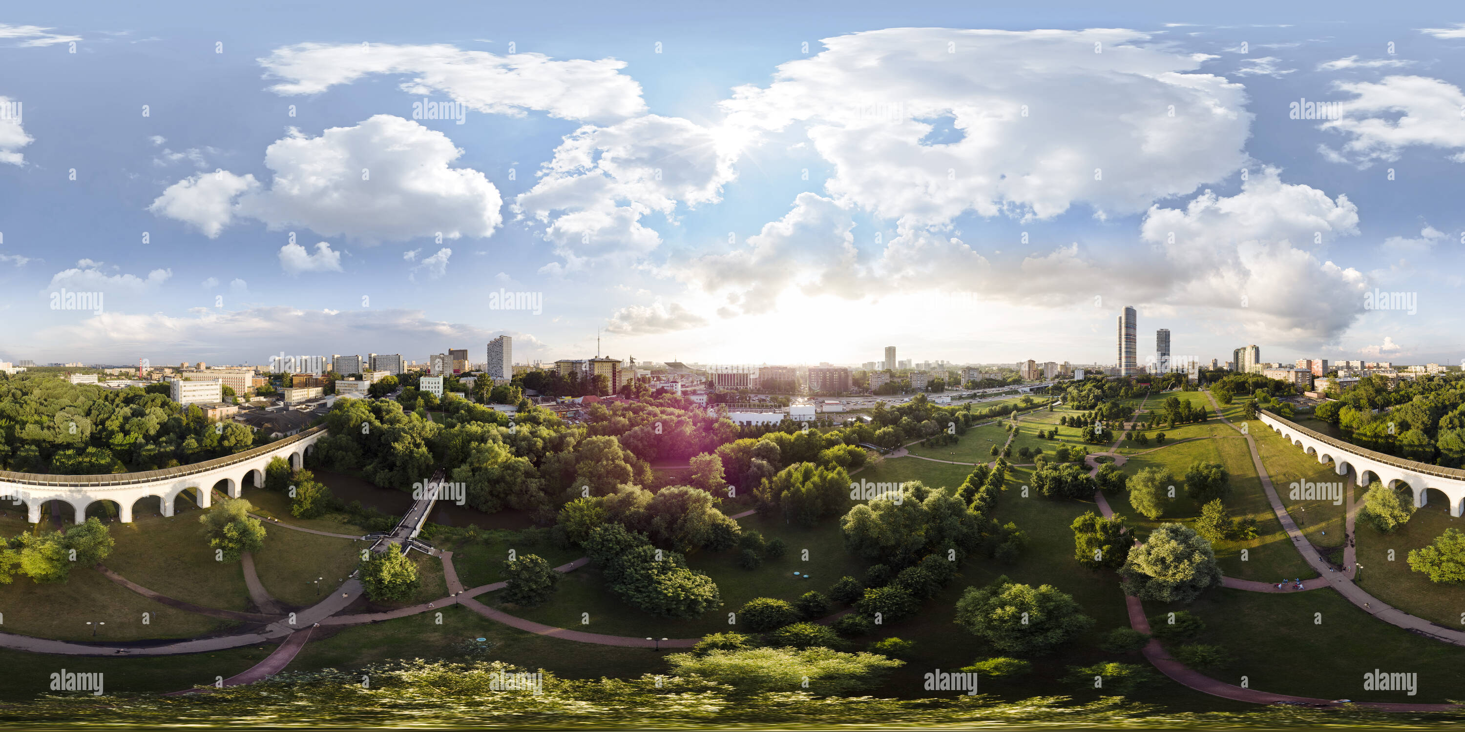 Visualizzazione panoramica a 360 gradi di Acquedotto Rostokinsky 2