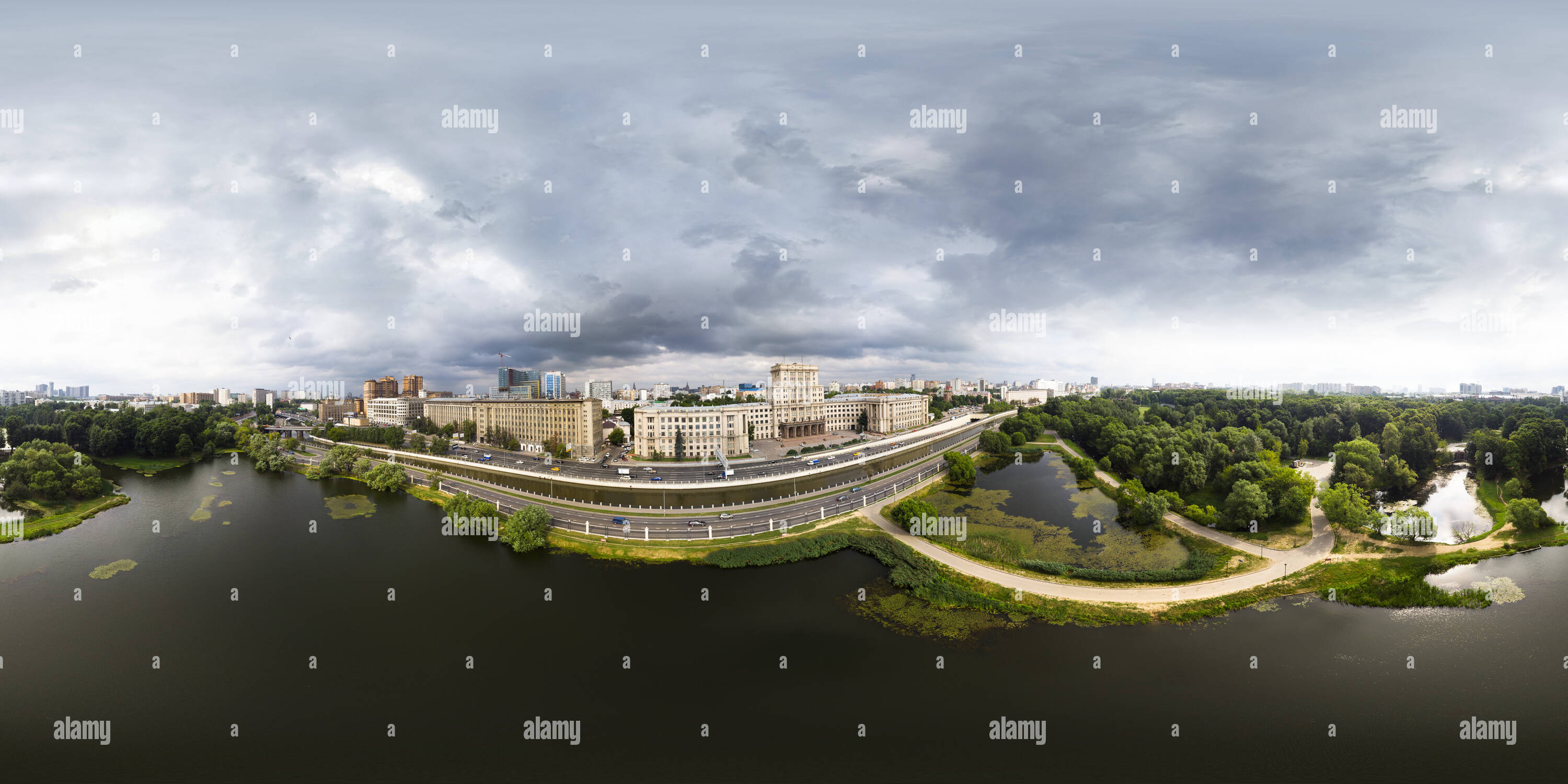Visualizzazione panoramica a 360 gradi di Mosca Università Tecnica Statale