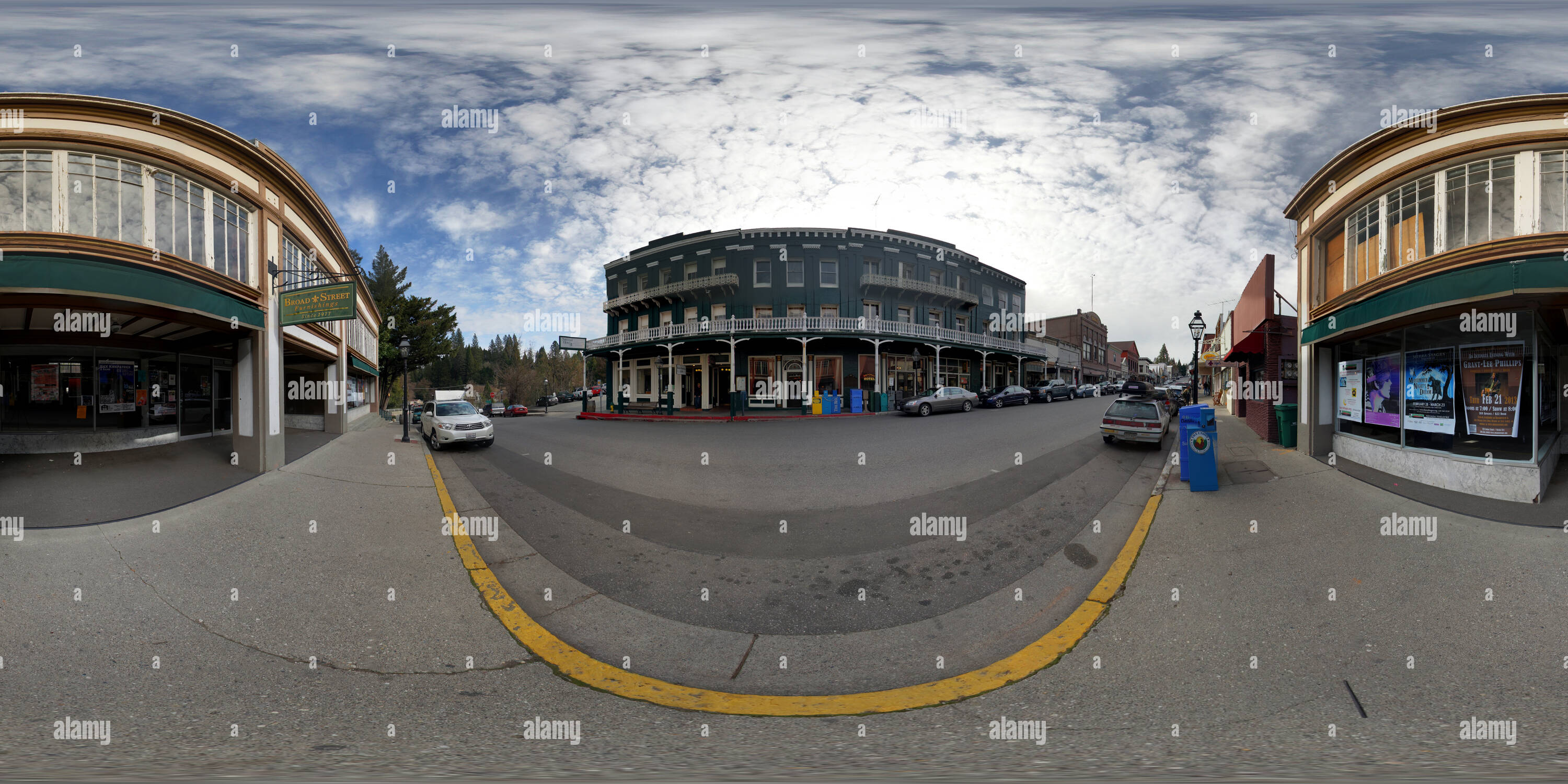 Visualizzazione panoramica a 360 gradi di Il centro di città del Nevada