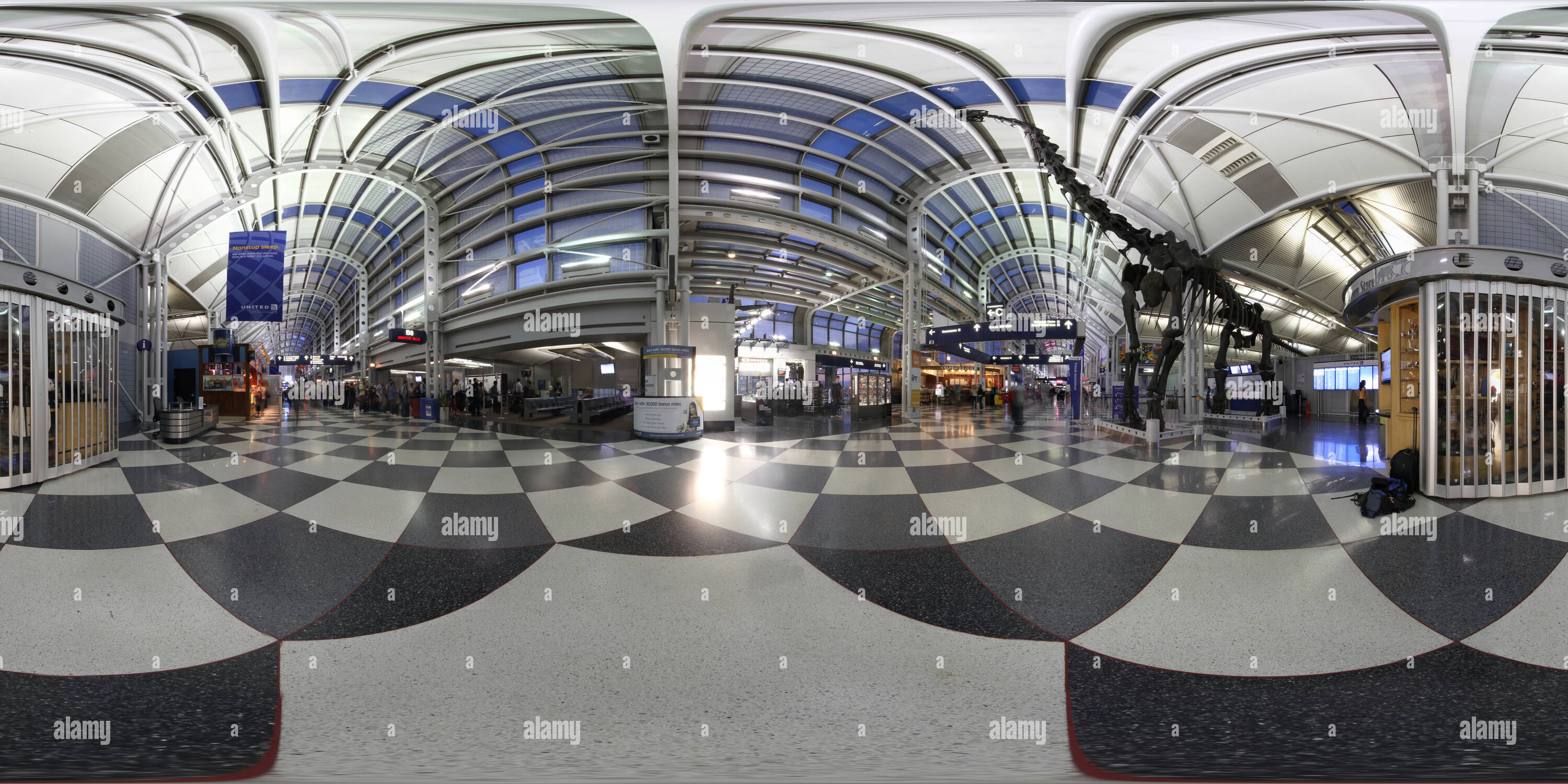 Visualizzazione panoramica a 360 gradi di All'interno di O'Hare Airport - terminale B