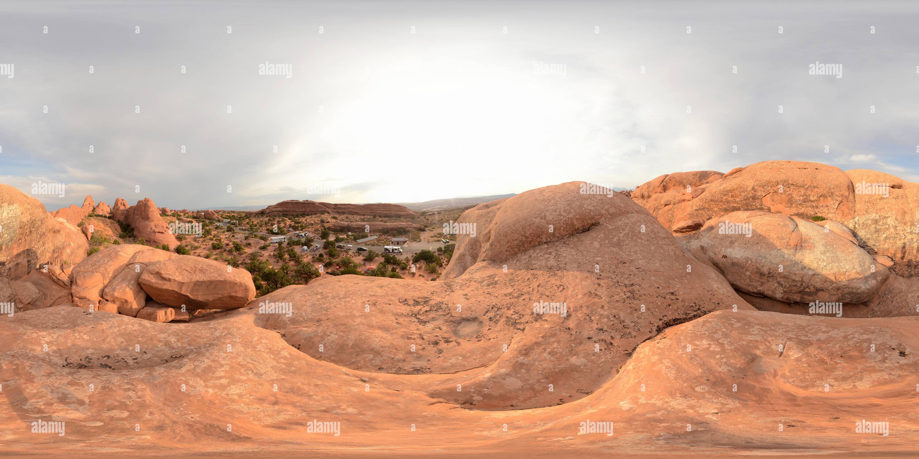 Visualizzazione panoramica a 360 gradi di Archi, Devils Garden Campeggio