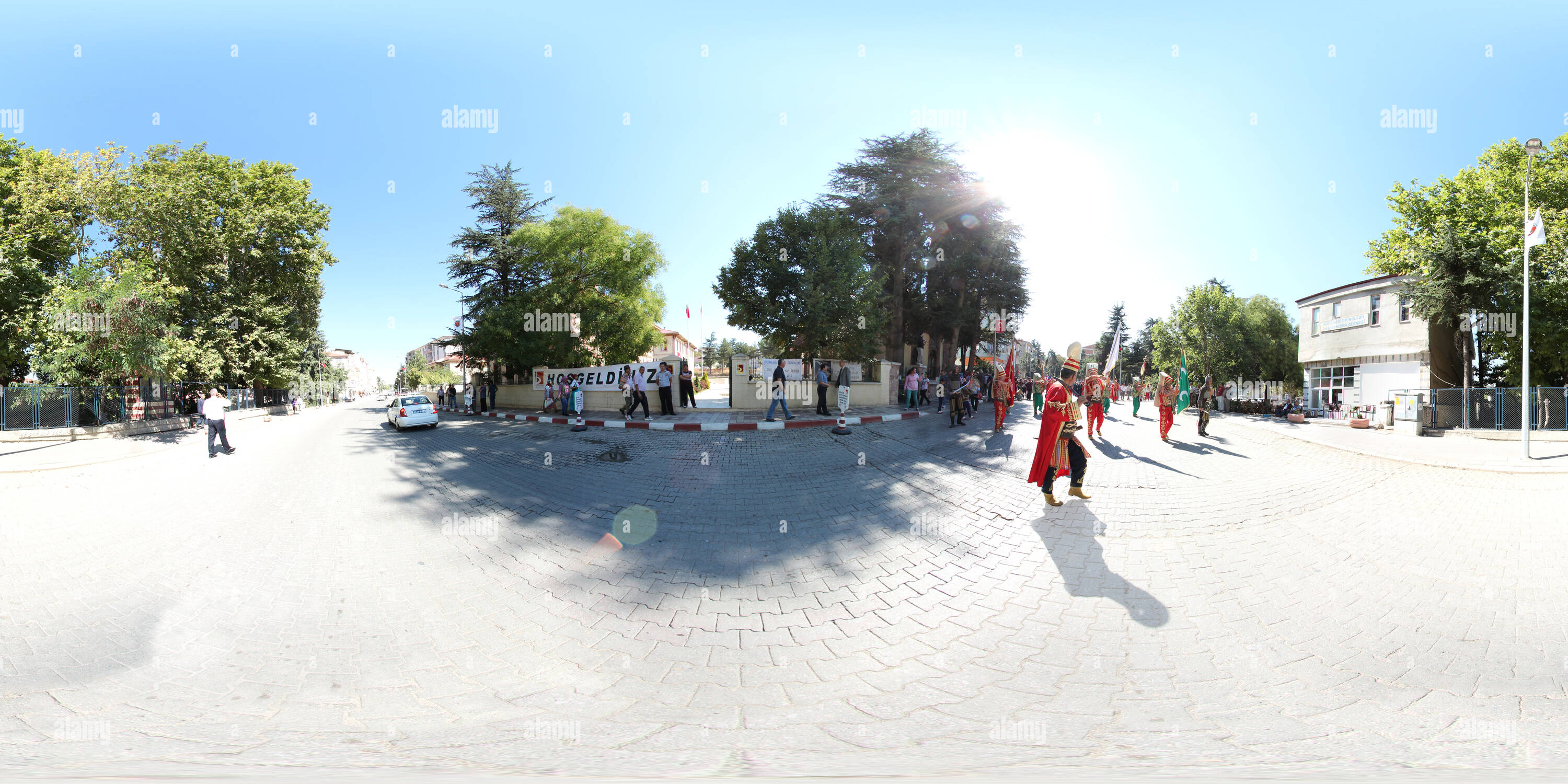 Visualizzazione panoramica a 360 gradi di 245173 - Yürüyüş Kortej - 2 - Bingöl Sanal Tur