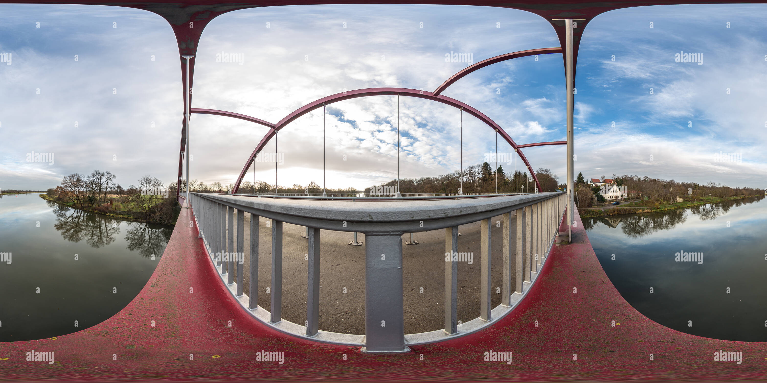 Visualizzazione panoramica a 360 gradi di Saalebrücke Calbe