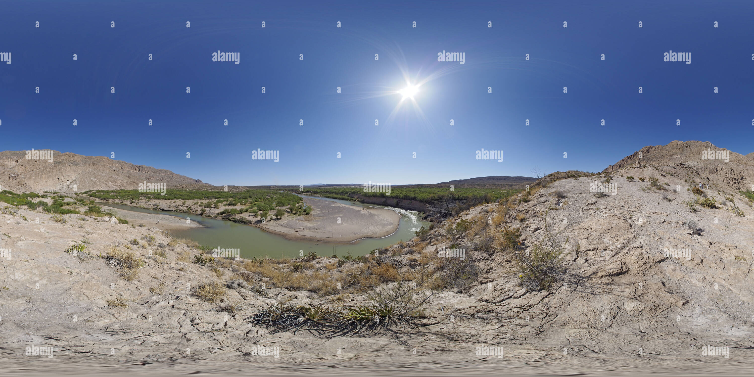 Visualizzazione panoramica a 360 gradi di Il Rio Grande vicino Castolon