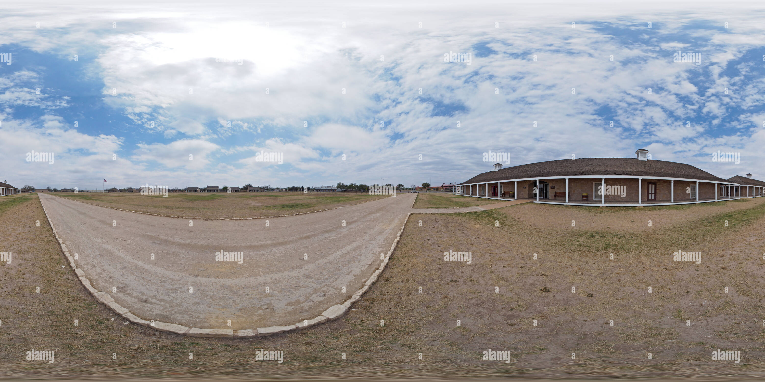 Visualizzazione panoramica a 360 gradi di Parata a terra a Fort Concho in San Angelo