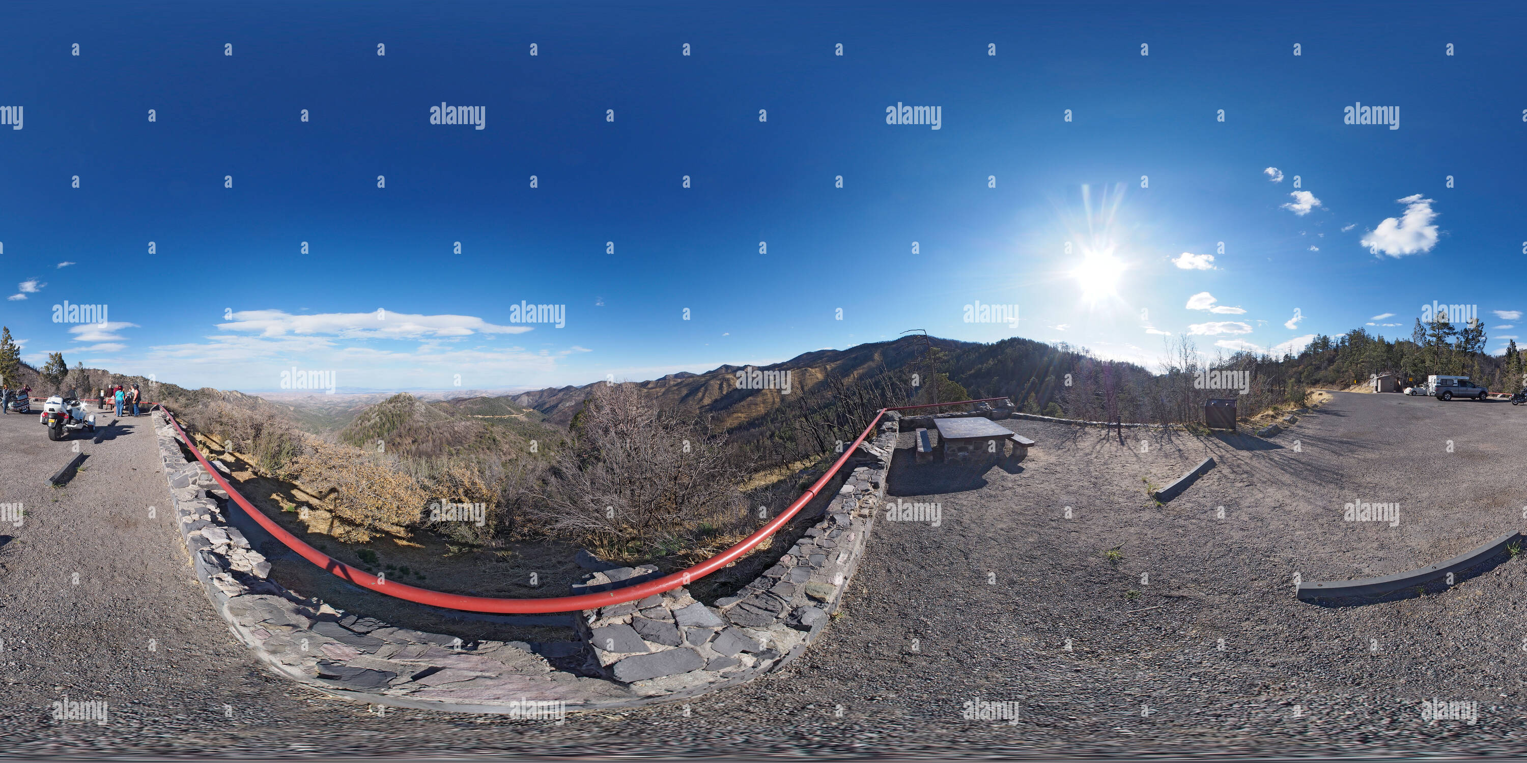 Visualizzazione panoramica a 360 gradi di In occasione del vertice di Emory passano nella gamma nero