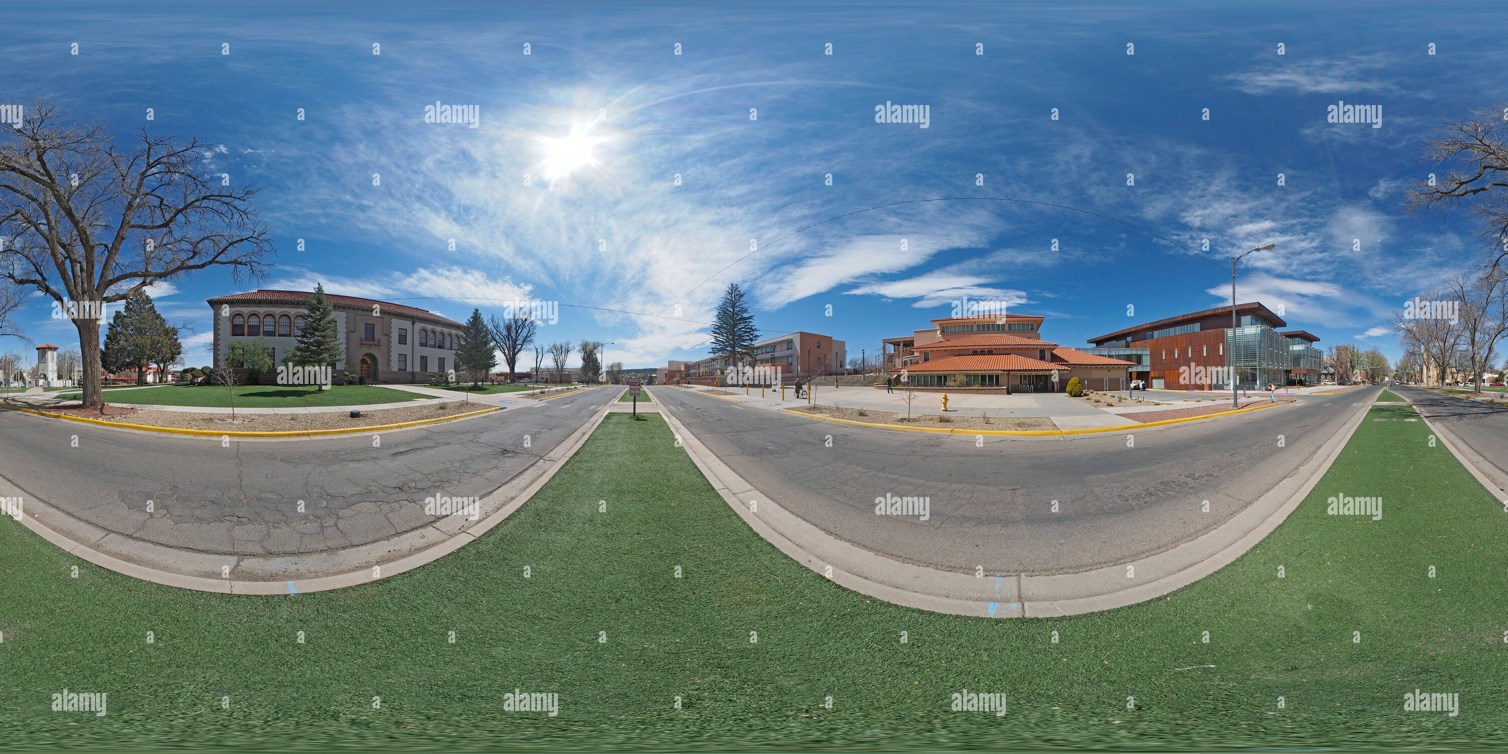 Visualizzazione panoramica a 360 gradi di New Mexico Highlands University Campus in Las Vegas