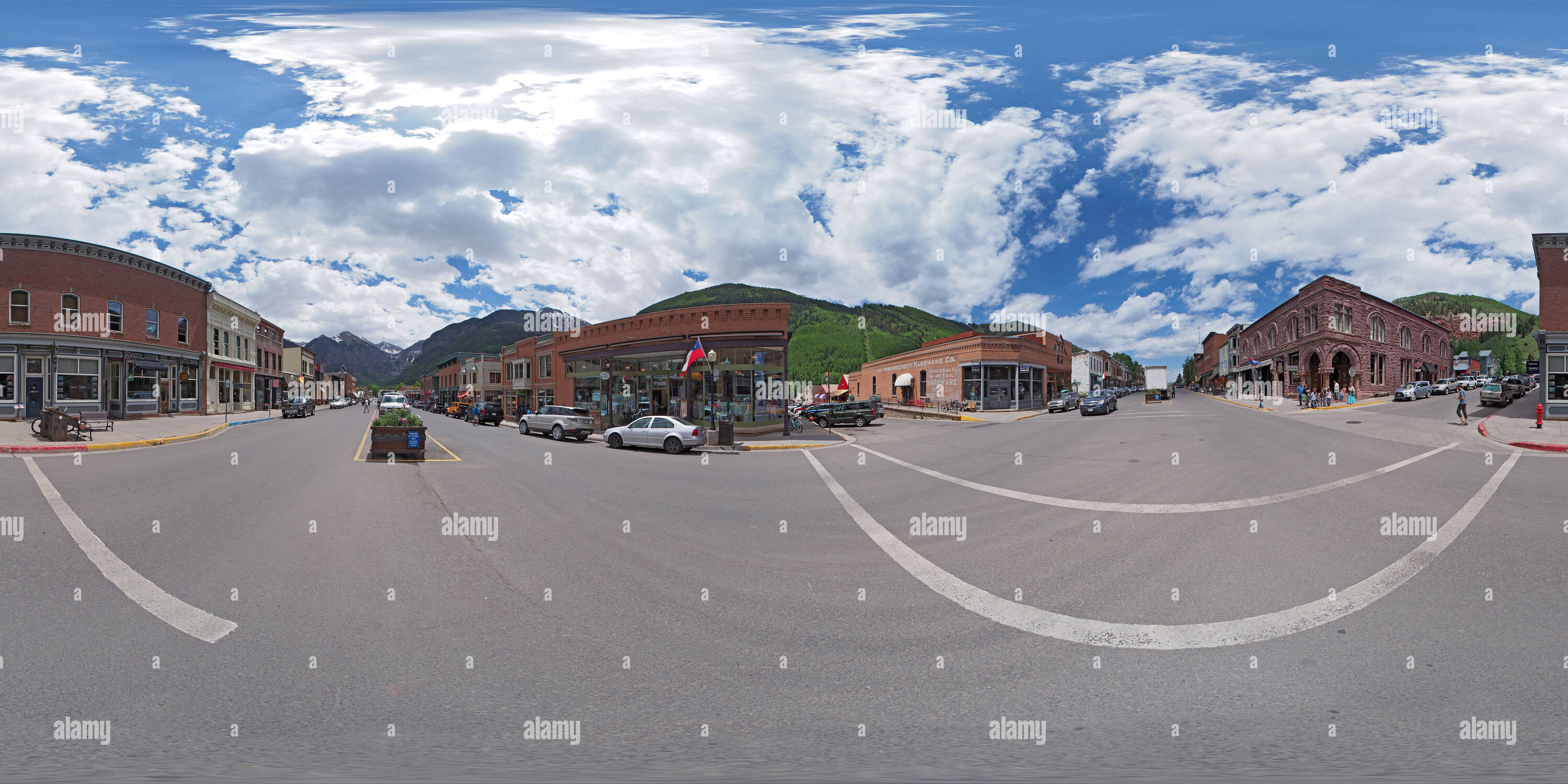 Visualizzazione panoramica a 360 gradi di In mattoni e pietra edifici lungo il Colorado Street di Telluride