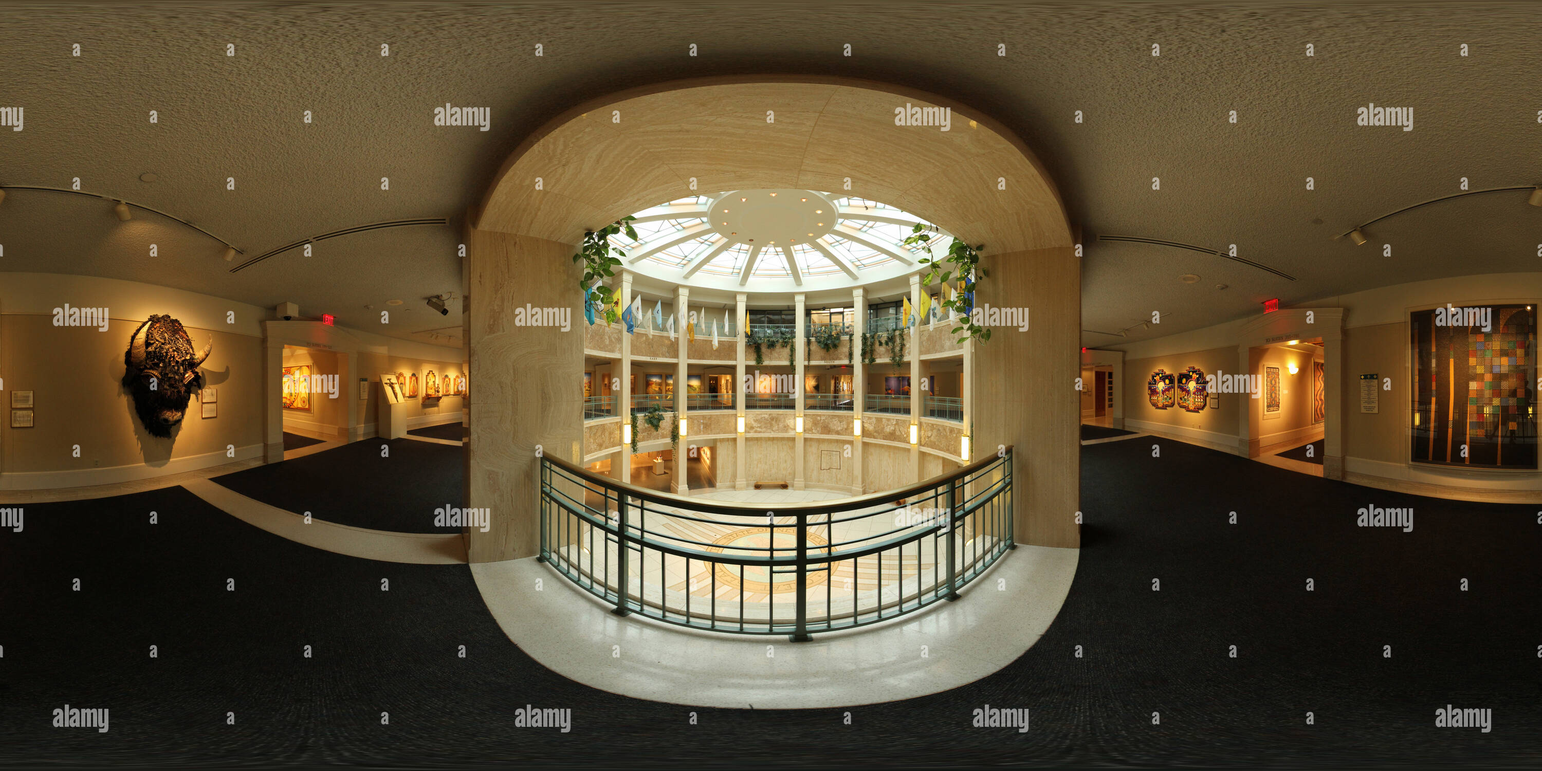 Visualizzazione panoramica a 360 gradi di All'interno di State Capitol, Santa Fe, New Mexico