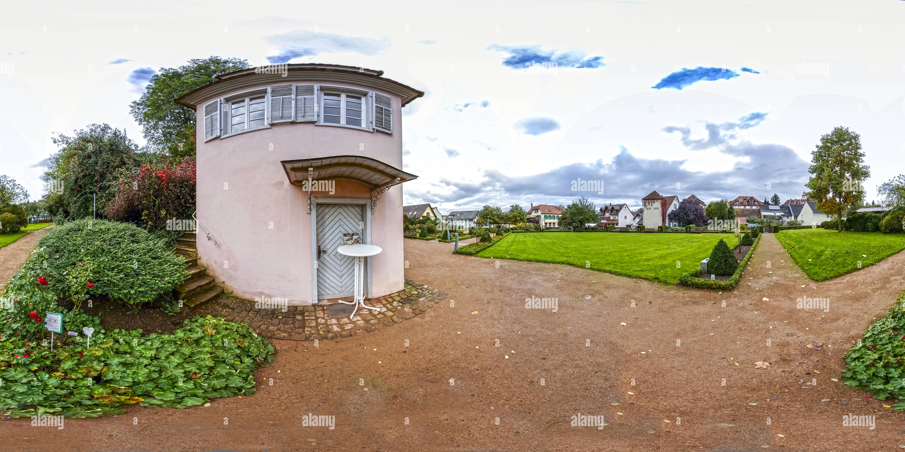 Visualizzazione panoramica a 360 gradi di Ettenheim Prinzengarten Herbst im Bild 2