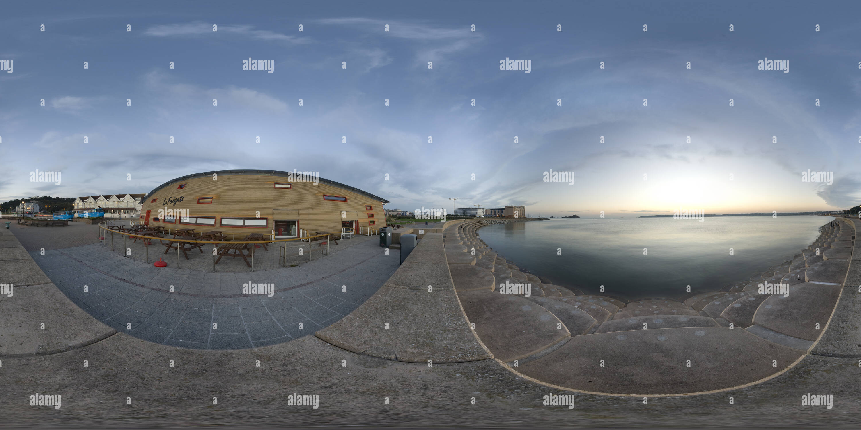 Visualizzazione panoramica a 360 gradi di La Fregate