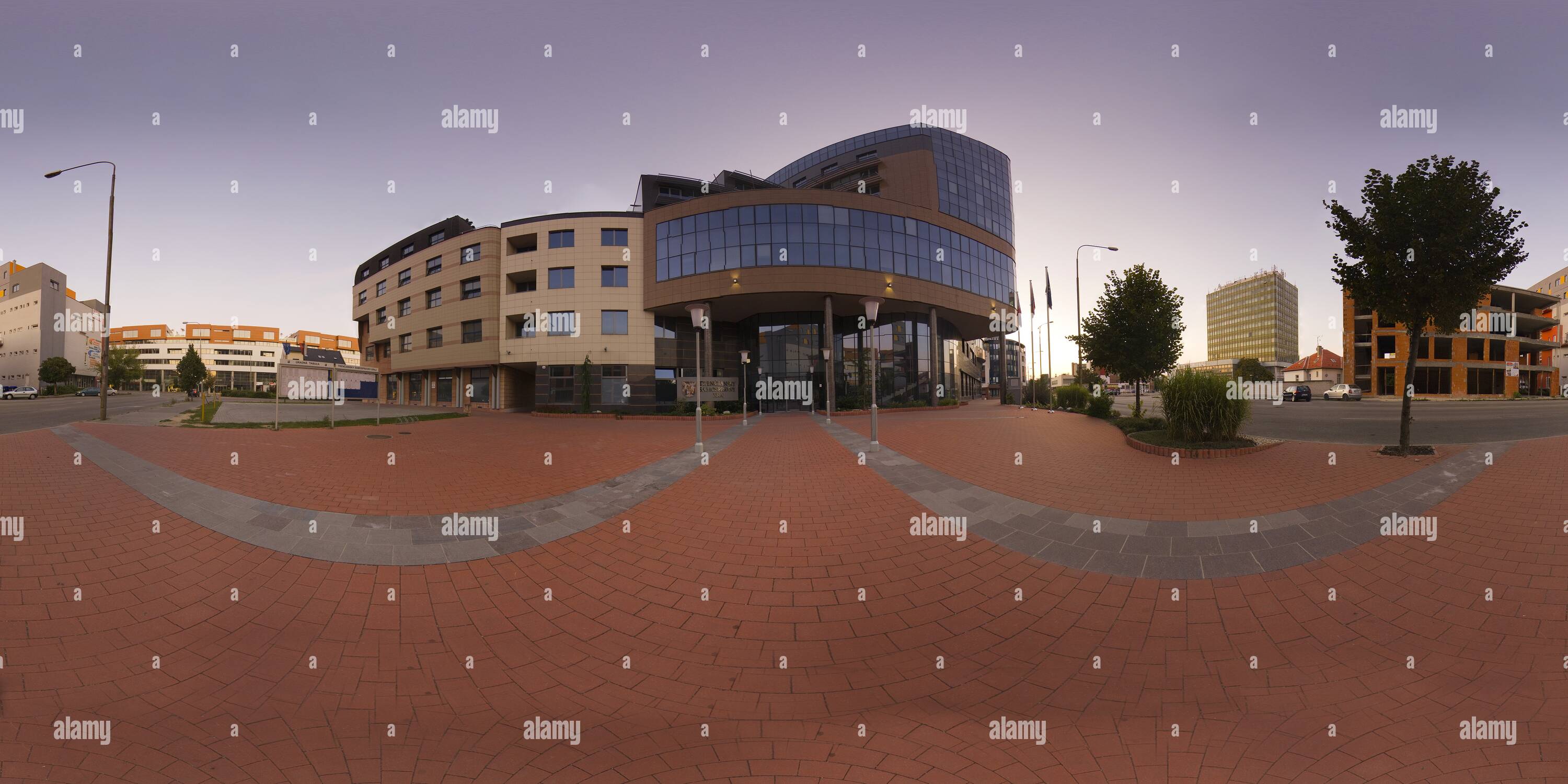 Visualizzazione panoramica a 360 gradi di Edificio della regione autonoma di Trencin.