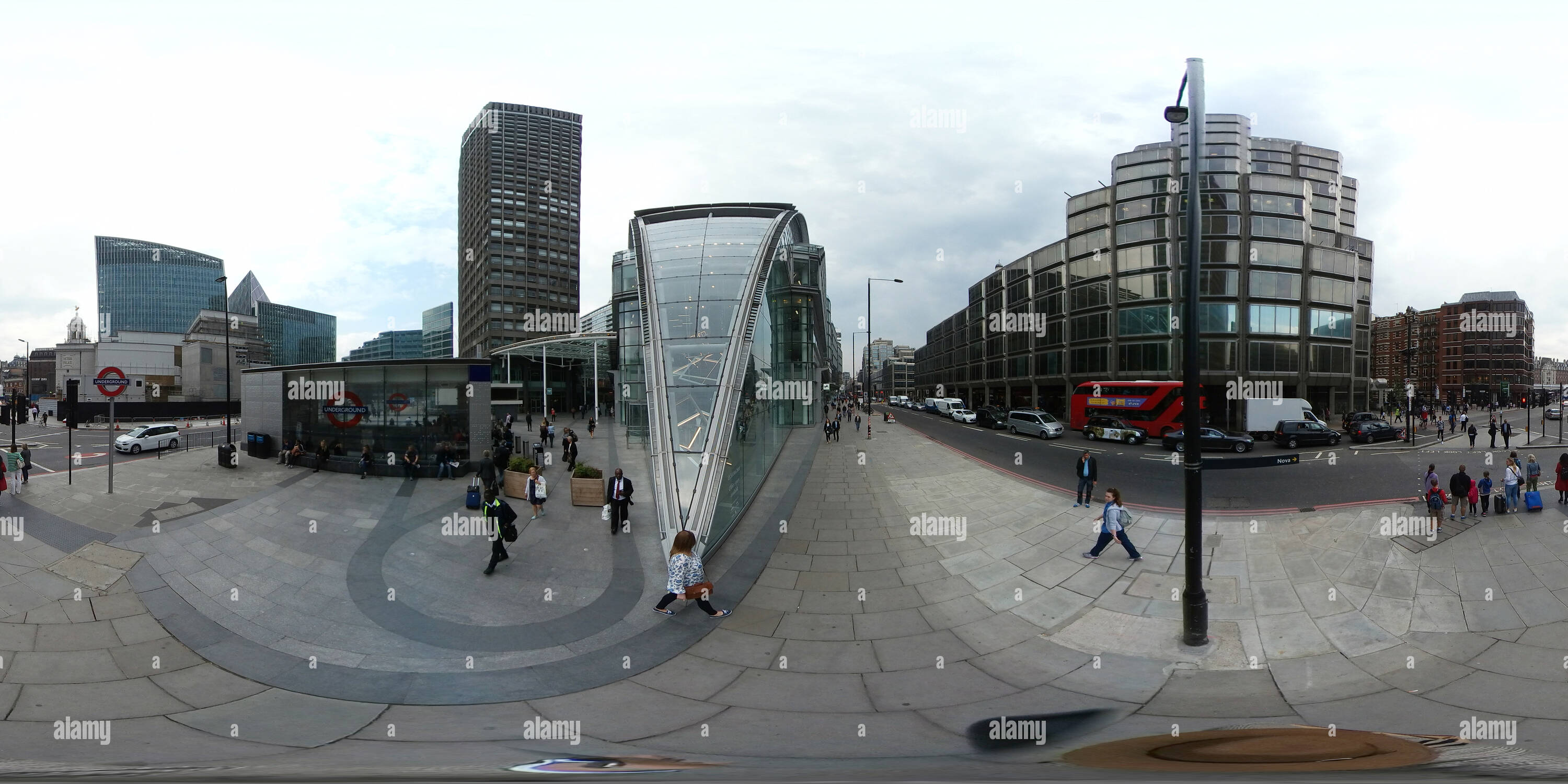 Visualizzazione panoramica a 360 gradi di 2018 05 24 London 40