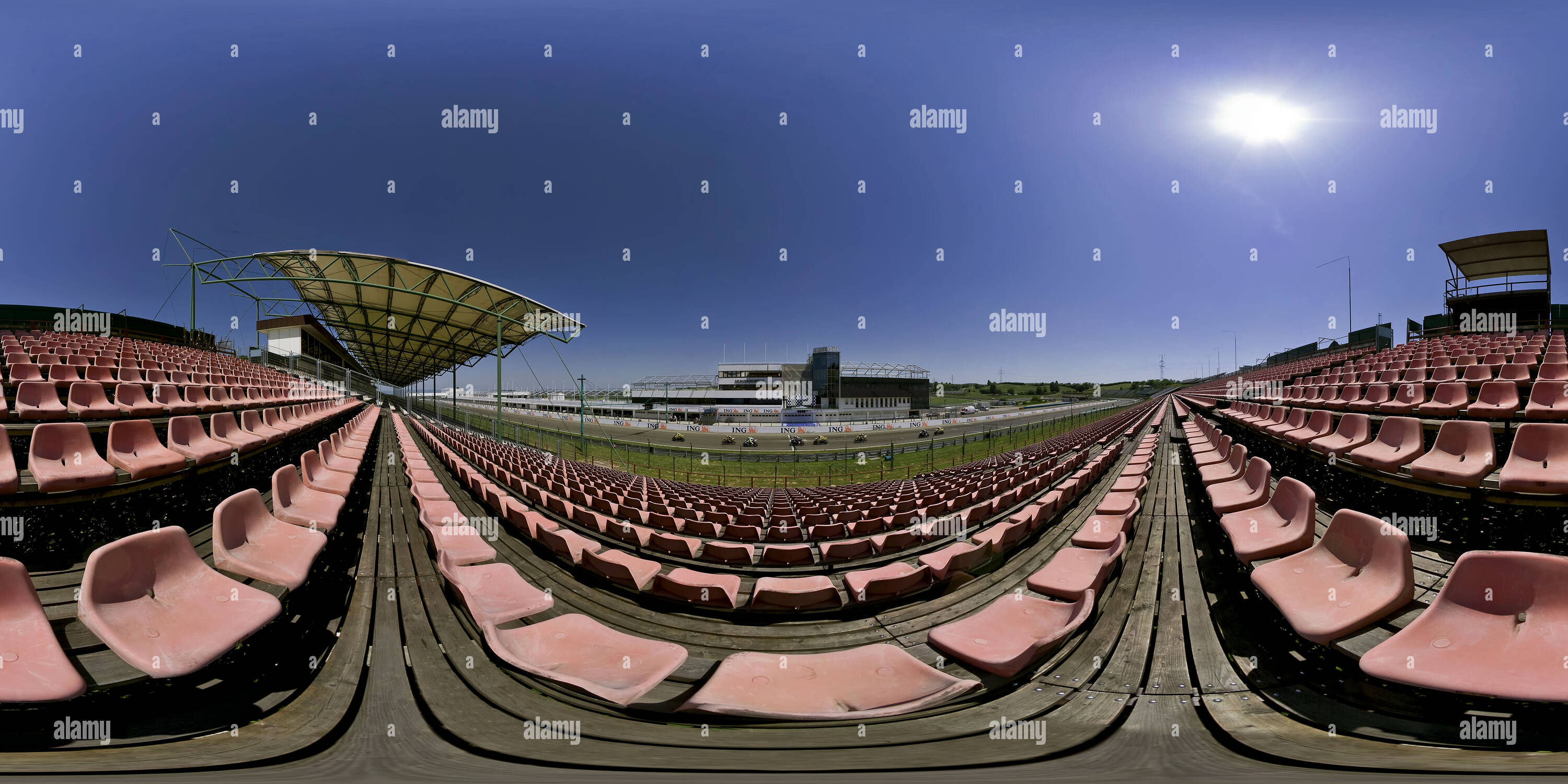 Visualizzazione panoramica a 360 gradi di Circuito Hungaroring Gold tribune fino