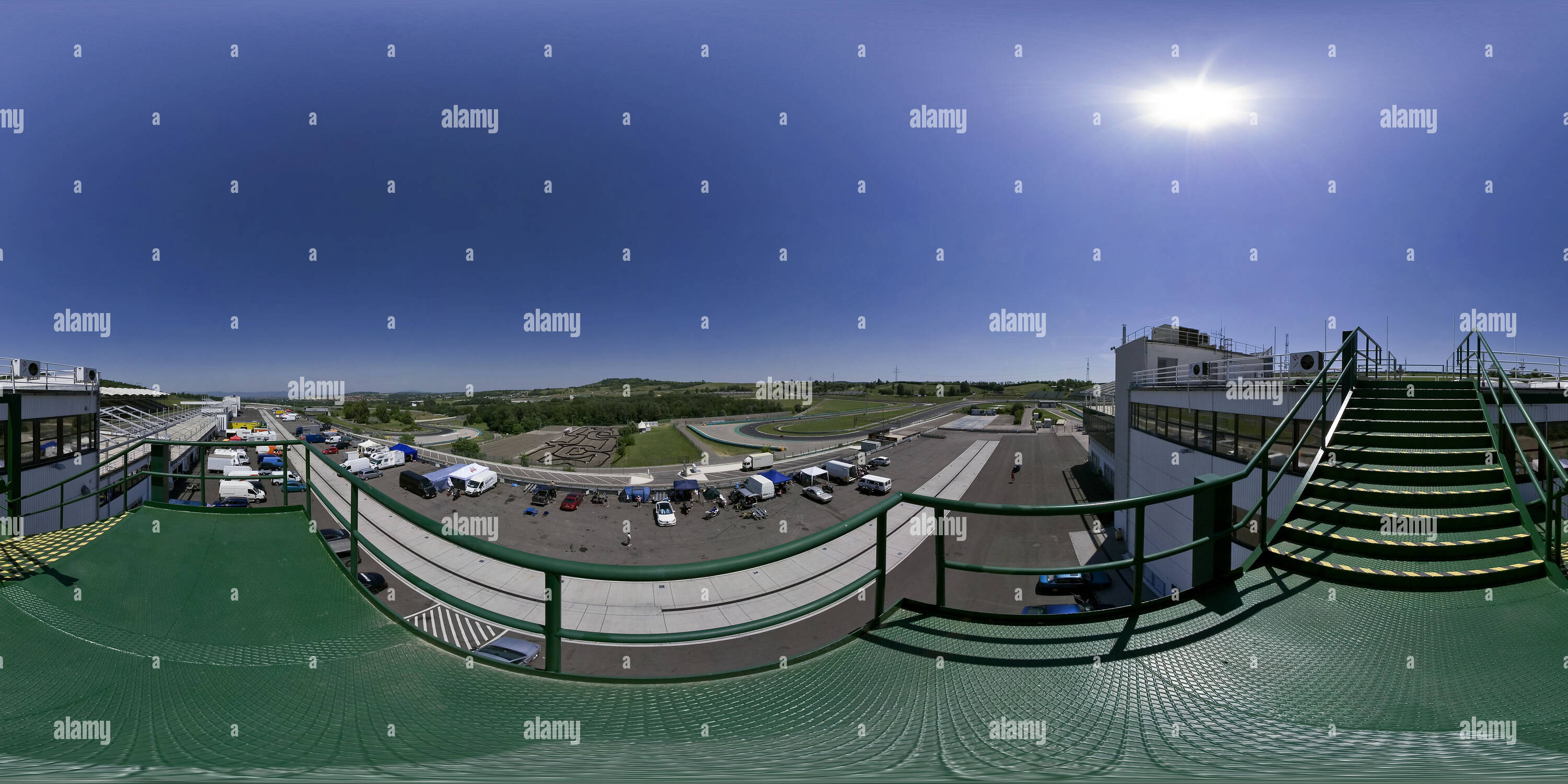 Visualizzazione panoramica a 360 gradi di Hungaroring edificio principale