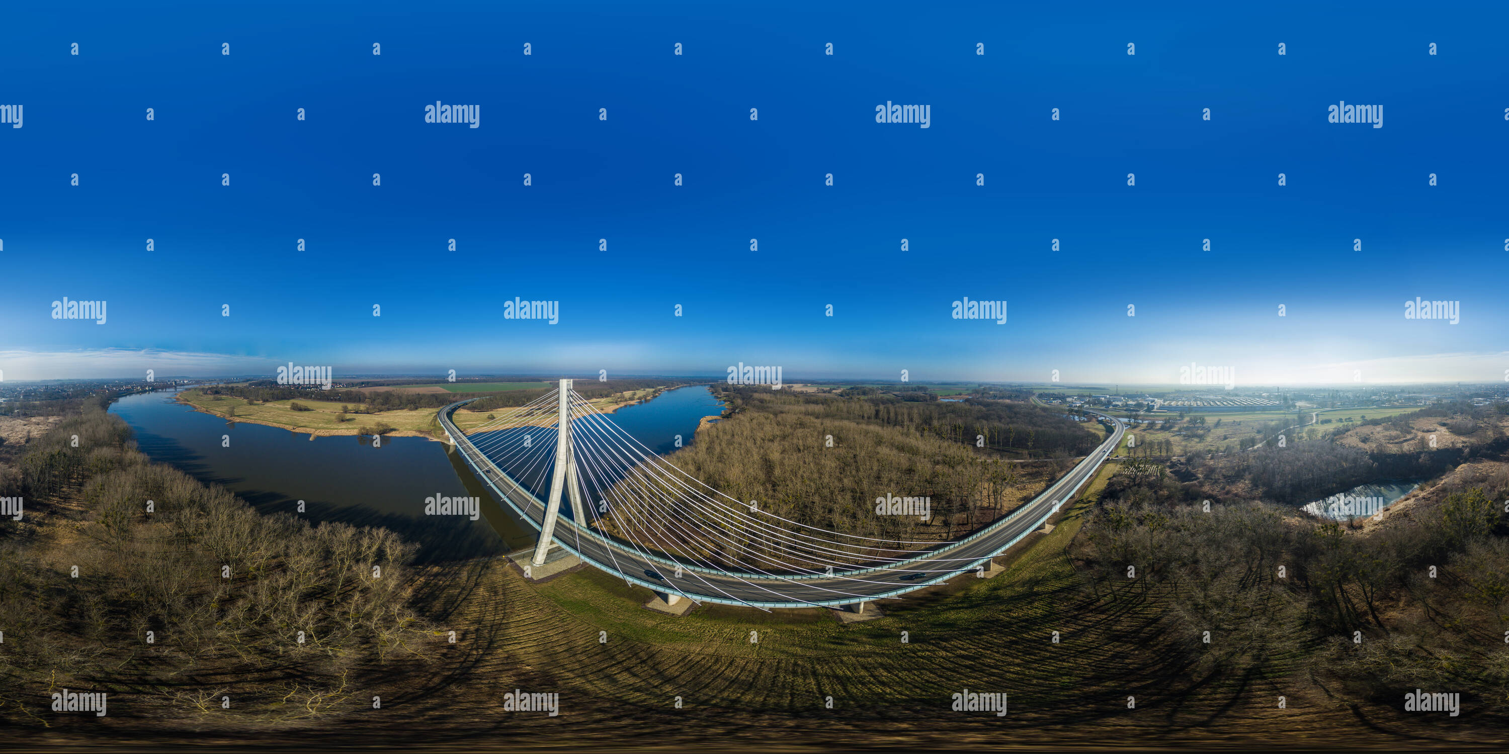 Visualizzazione panoramica a 360 gradi di Preisgekrönte Schönebecker Elbauenbrücke