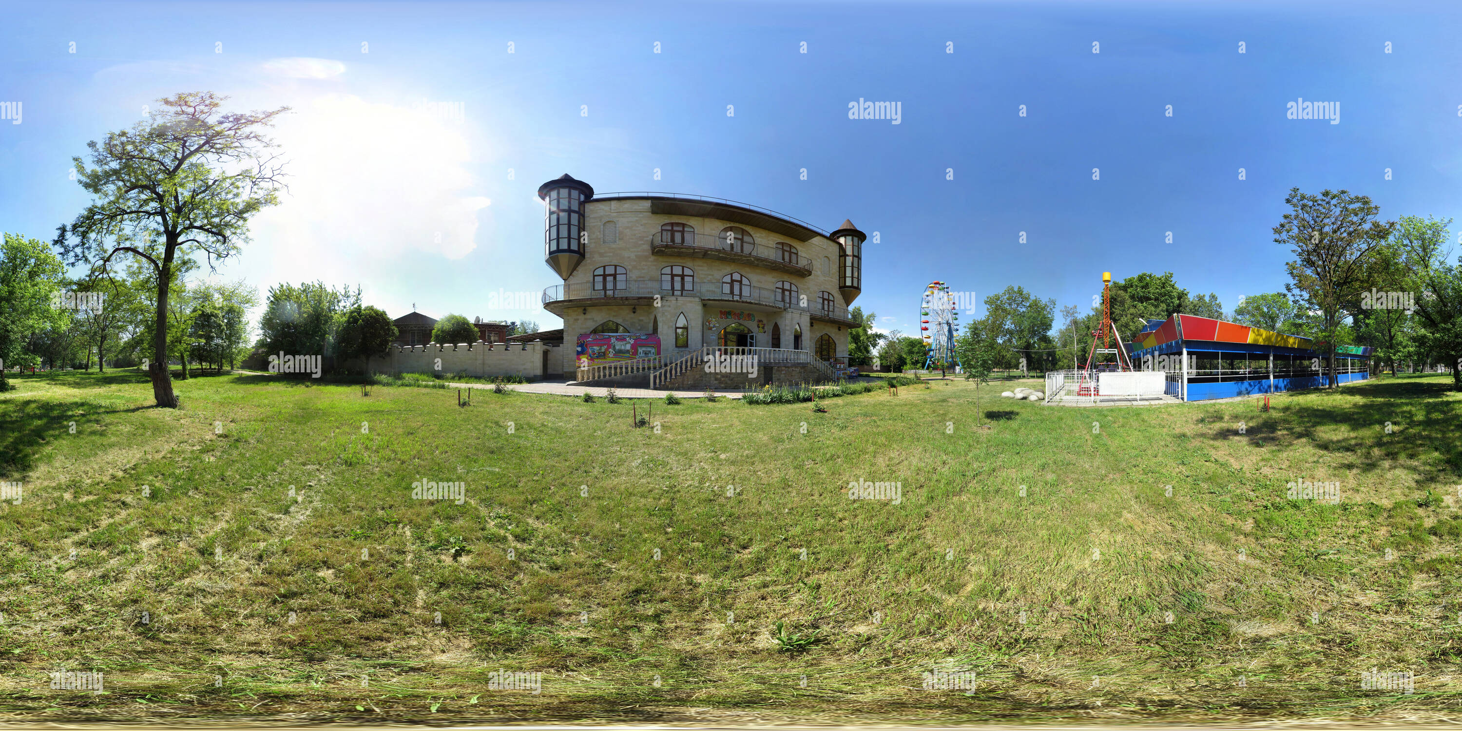 Visualizzazione panoramica a 360 gradi di Il parco della città. Georgievsk 2015