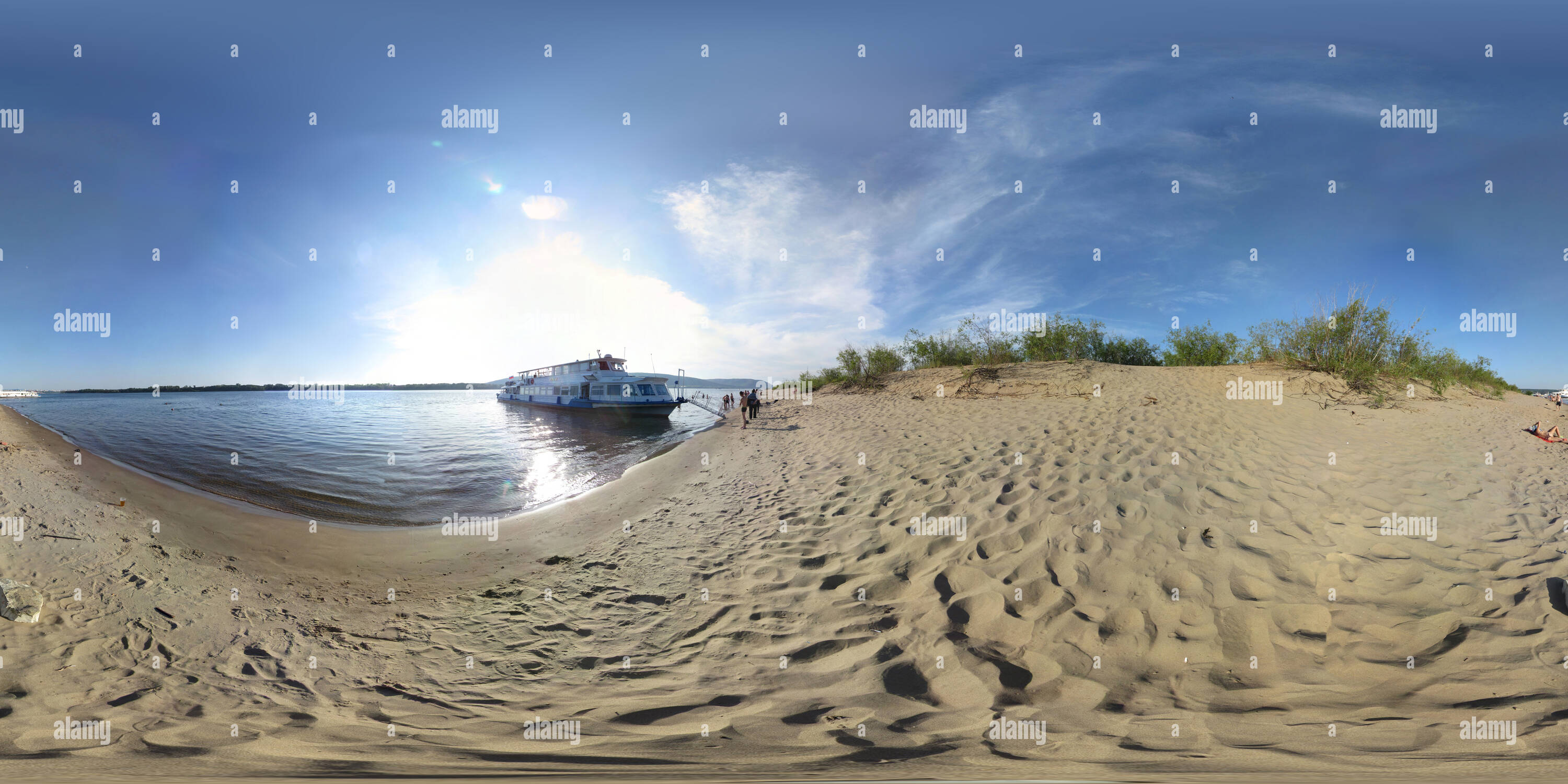 Visualizzazione panoramica a 360 gradi di Isola. Samara 2015