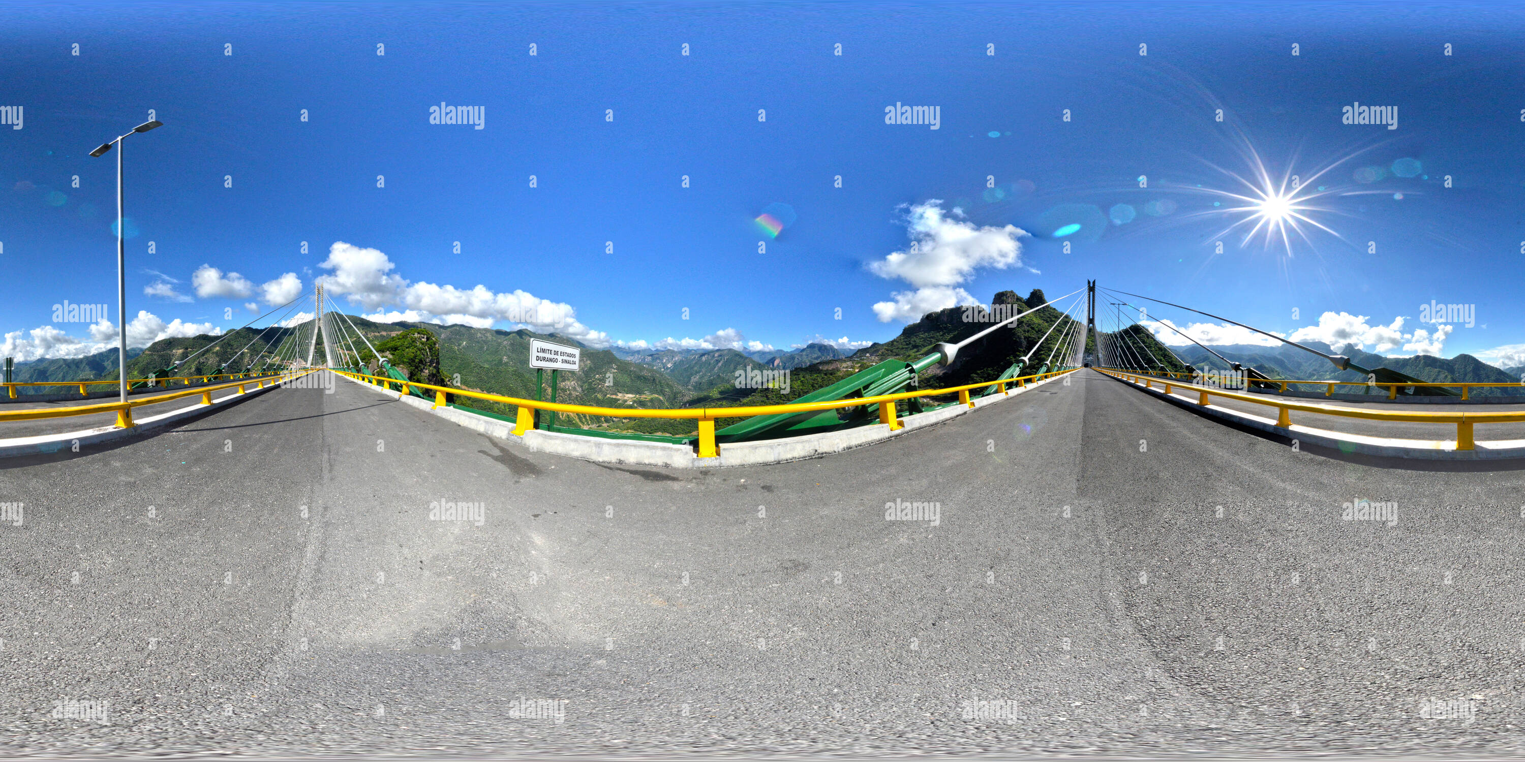 Visualizzazione panoramica a 360 gradi di Baluarte ponte in Durango-Sinaloa confine di stato