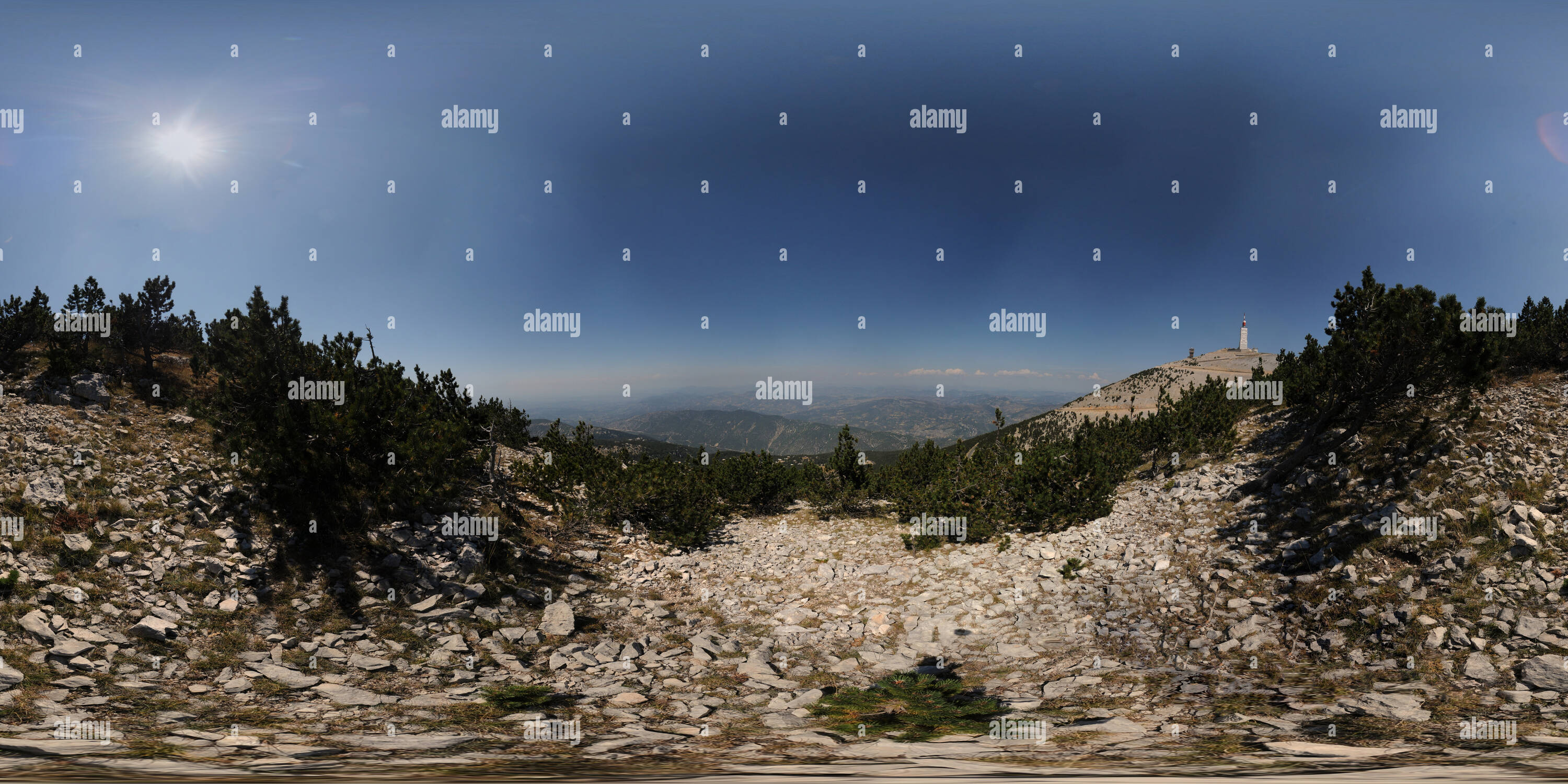 Visualizzazione panoramica a 360 gradi di Le Mont-Ventoux - la crête versanti nord - la cresta del lato nord