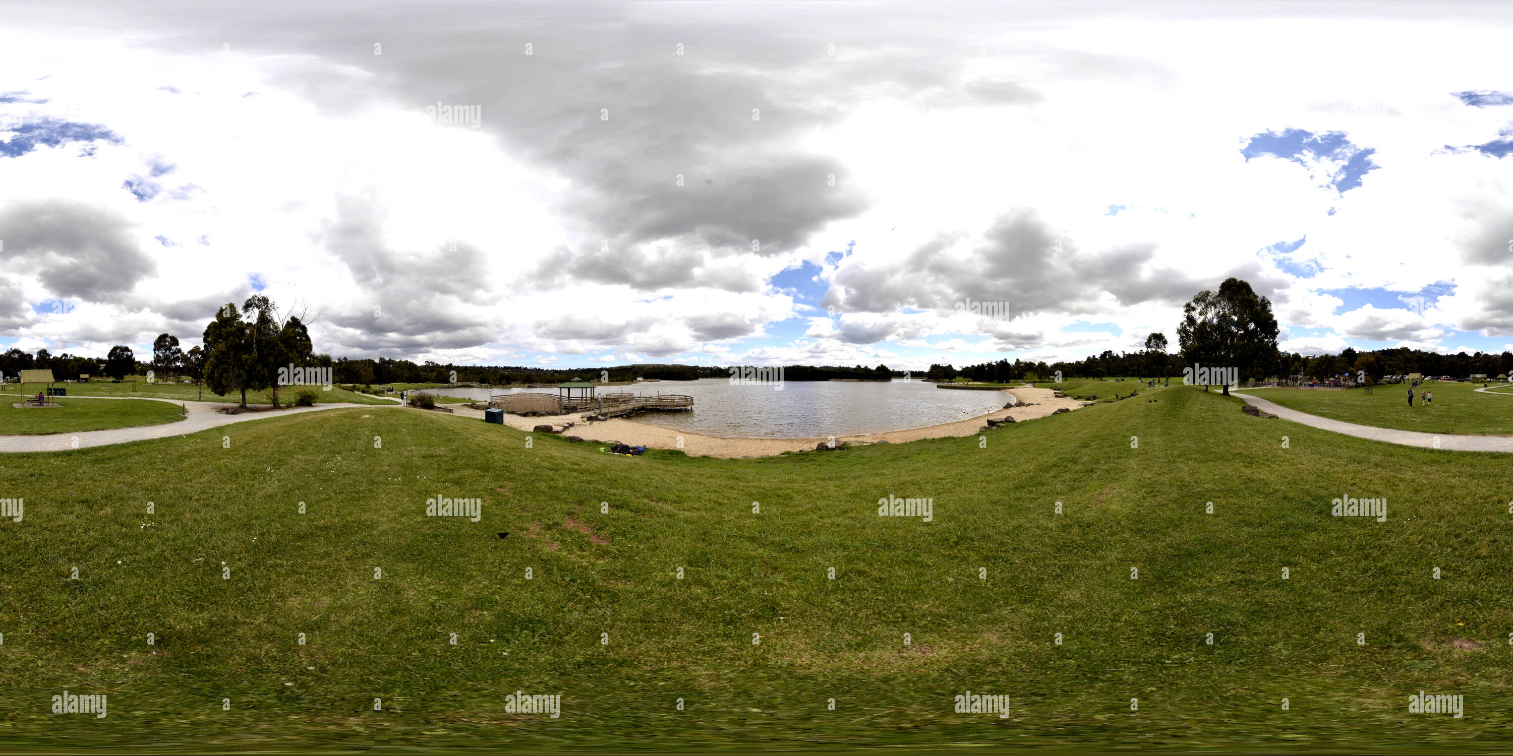 Visualizzazione panoramica a 360 gradi di Lilydale Lago