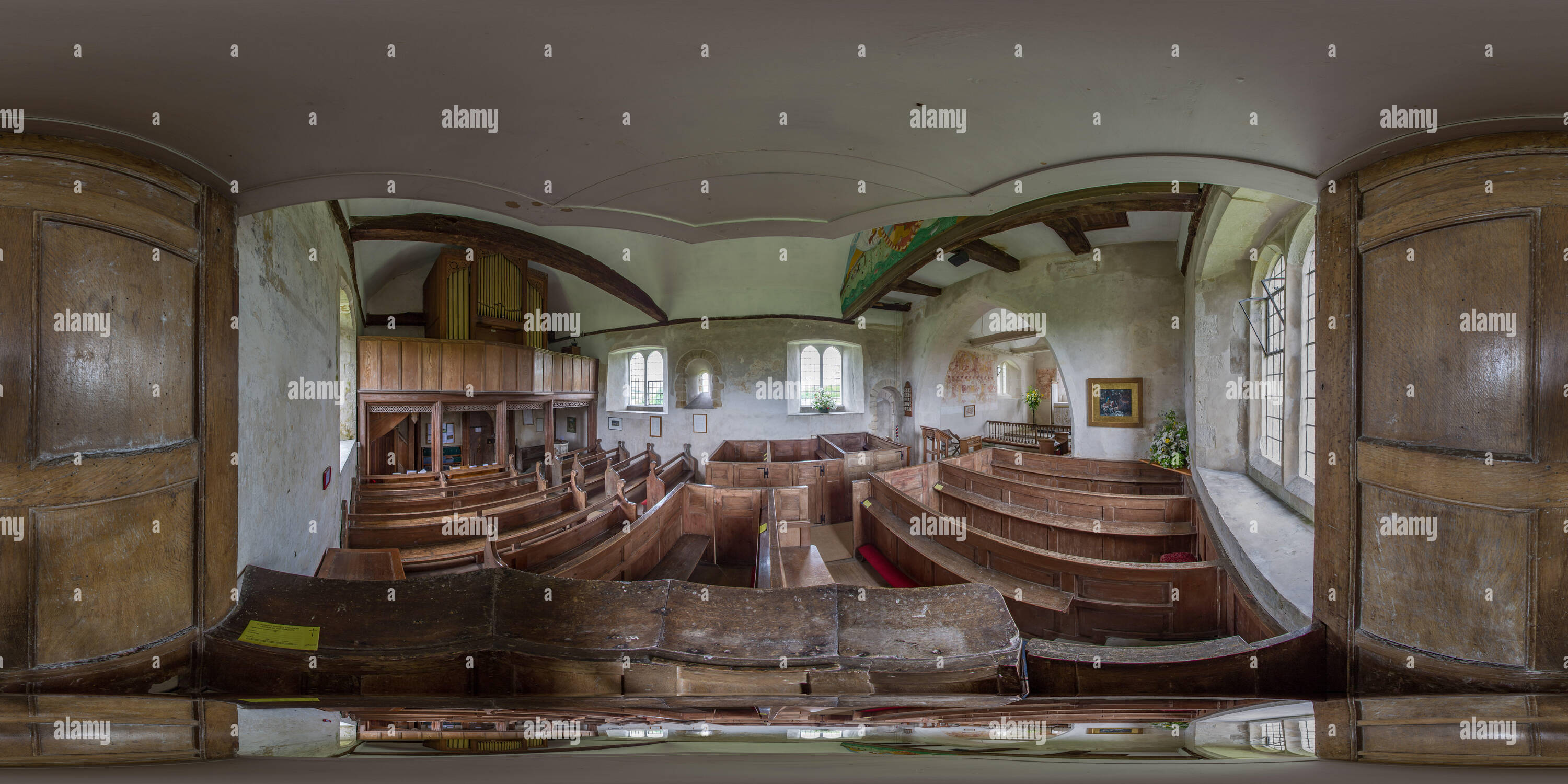 Visualizzazione panoramica a 360 gradi di Interno della St Hubert la Chiesa a Idsworth, Hampshire, Regno Unito