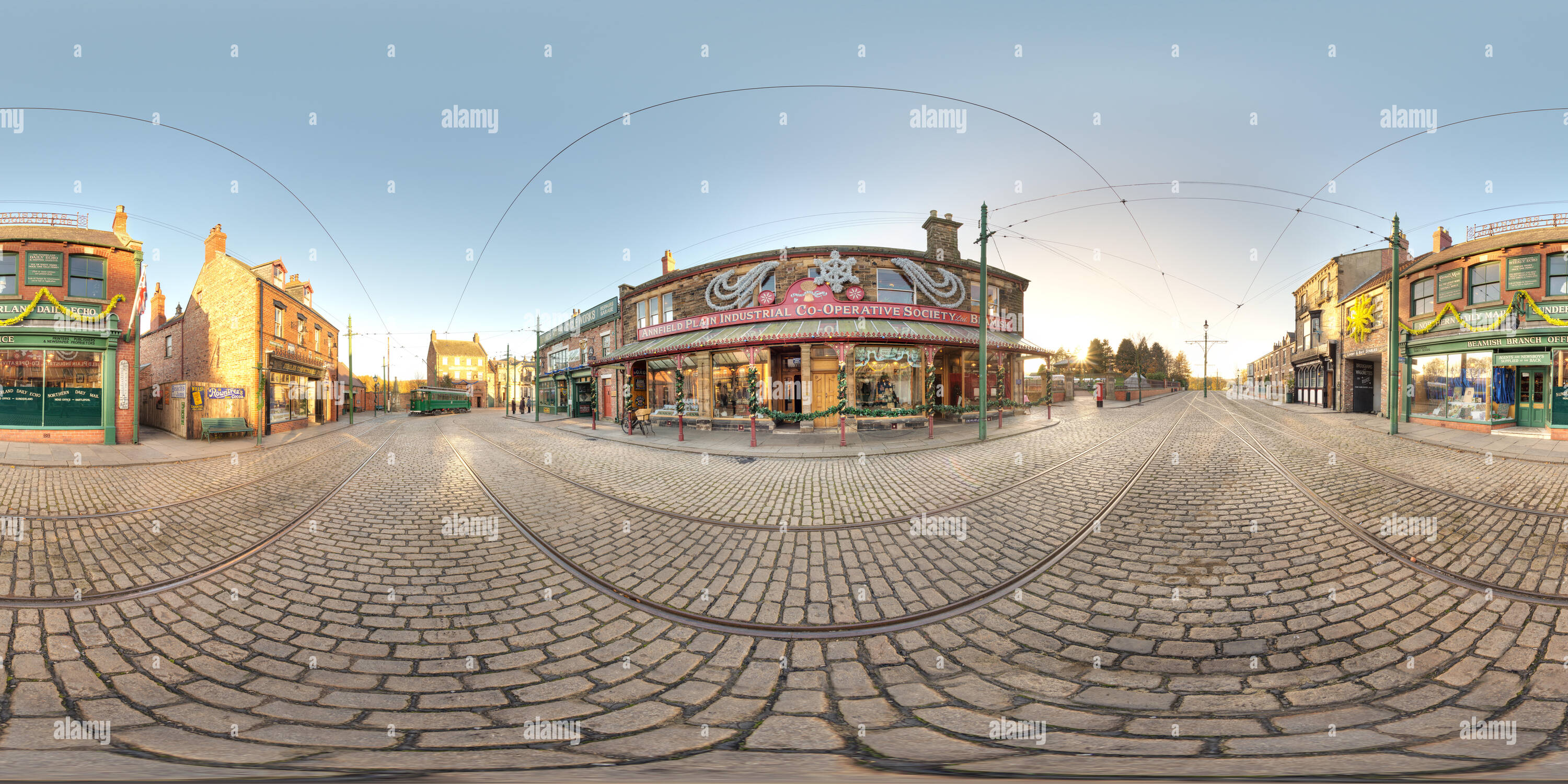 Visualizzazione panoramica a 360 gradi di Il Village Street a Beamish Open-Air Museum