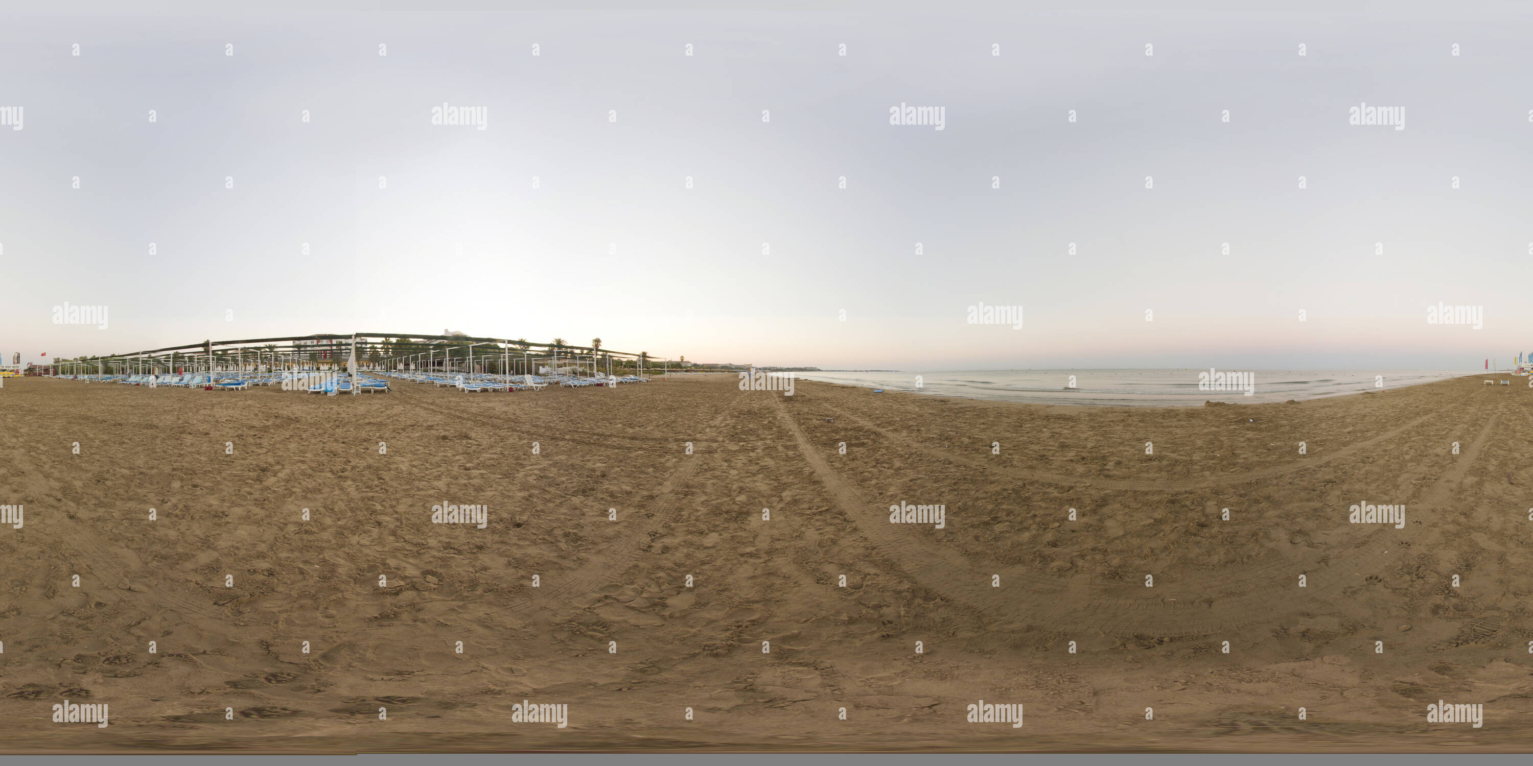 Visualizzazione panoramica a 360 gradi di Hotel Cesars srtand