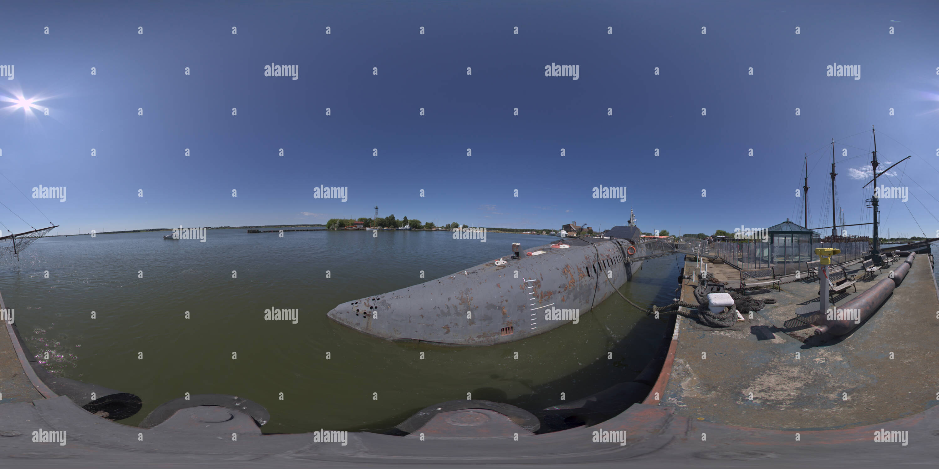 Visualizzazione panoramica a 360 gradi di Il sommergibile sovietico U461 (Juliett classe)