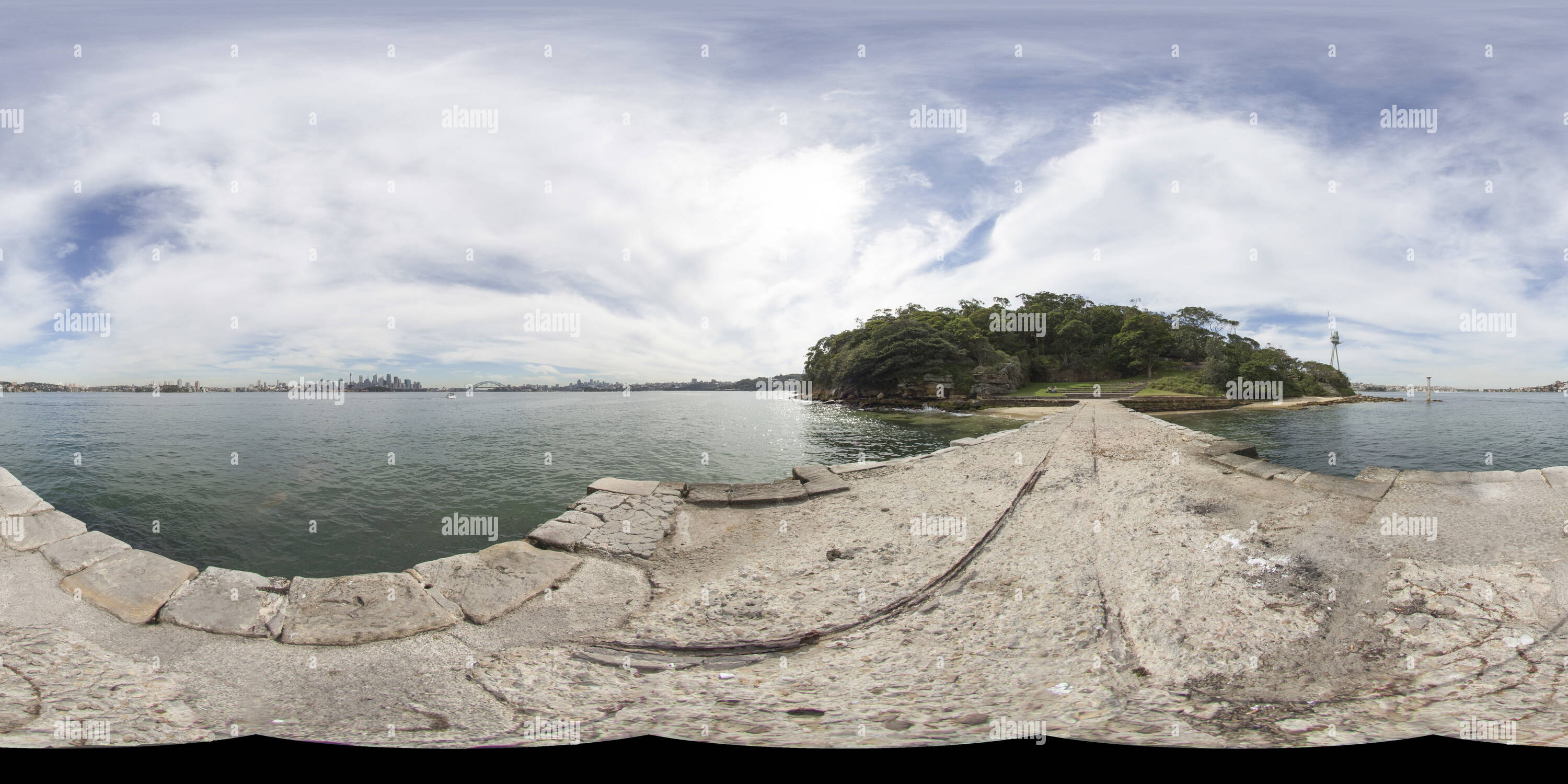 Visualizzazione panoramica a 360 gradi di Sydney Bradley nella testa