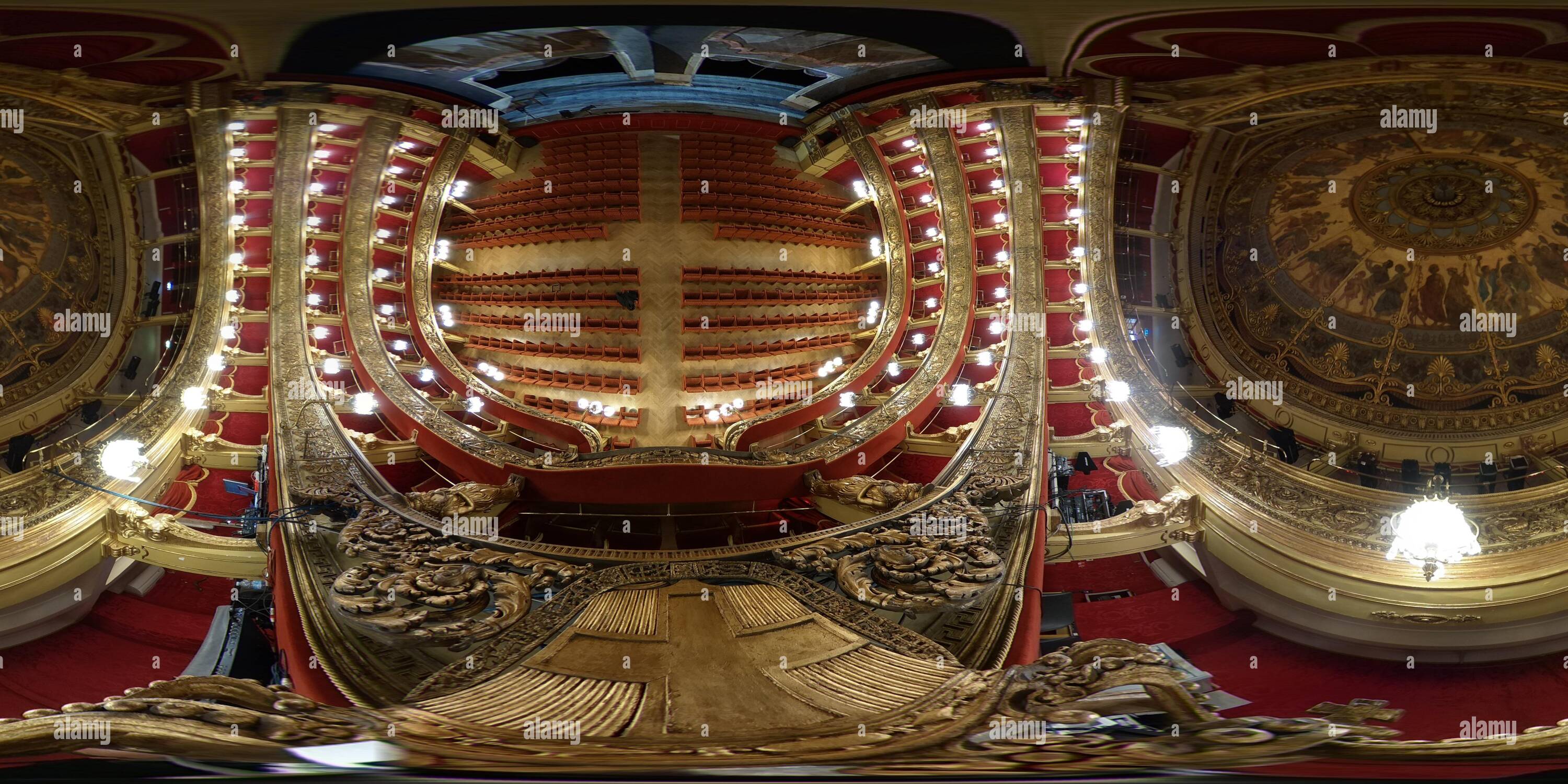Visualizzazione panoramica a 360 gradi di Torino, Italia - Gennaio 2019: Teatro Teatro Carignano