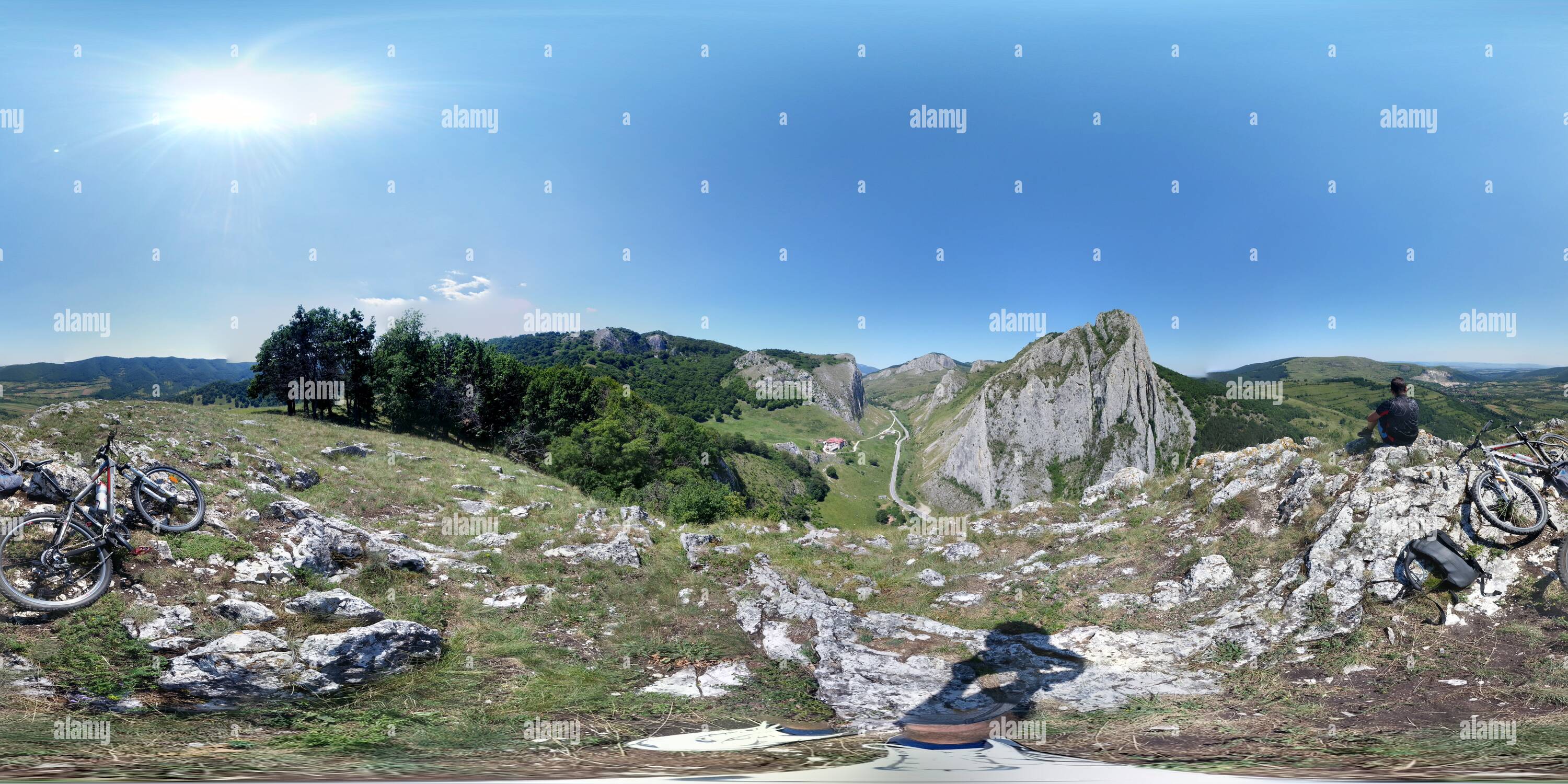 Visualizzazione panoramica a 360 gradi di Colțul Vilili-Cheile Vălișoarei