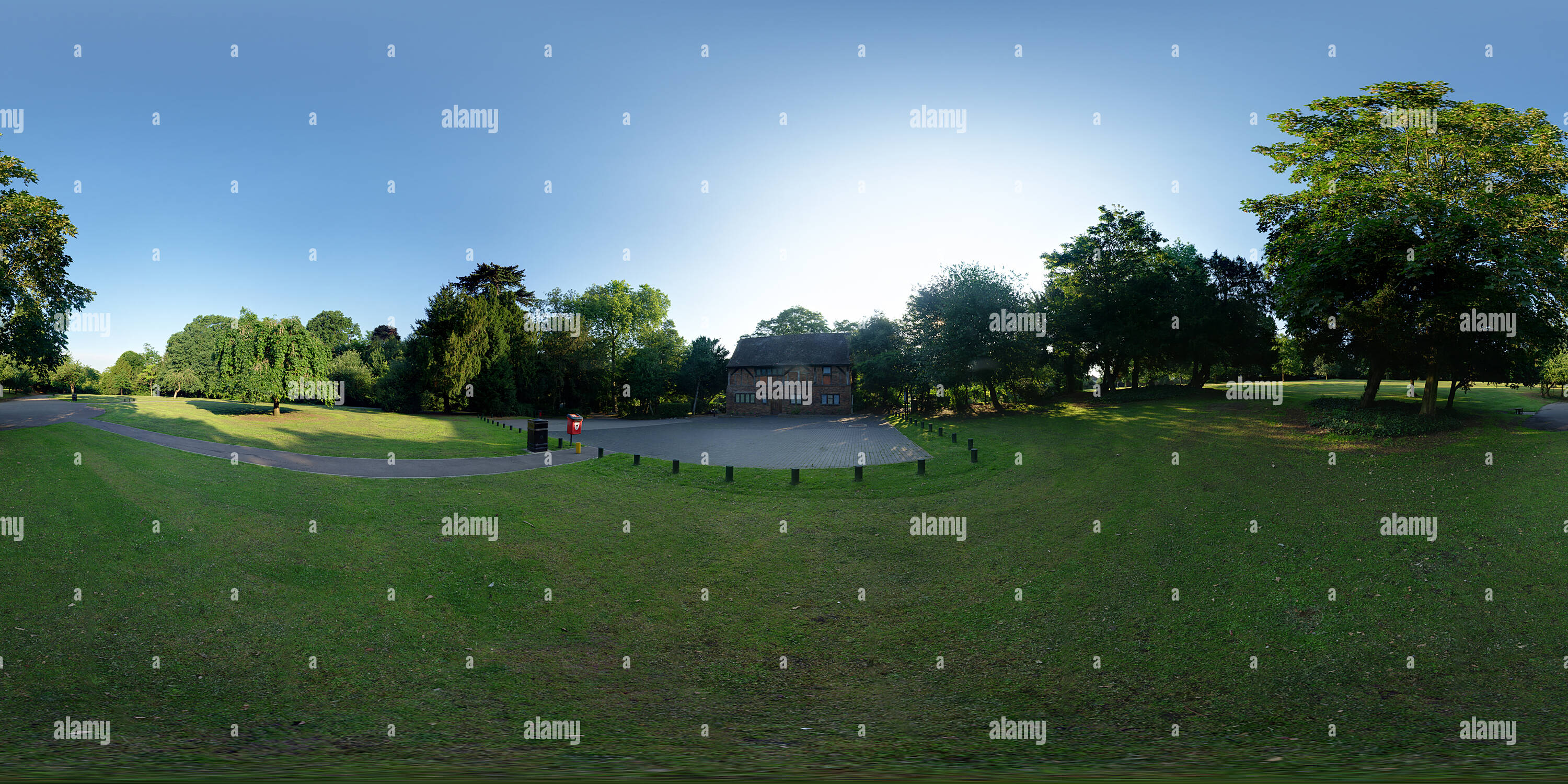 Visualizzazione panoramica a 360 gradi di Coach House di Eastcote House