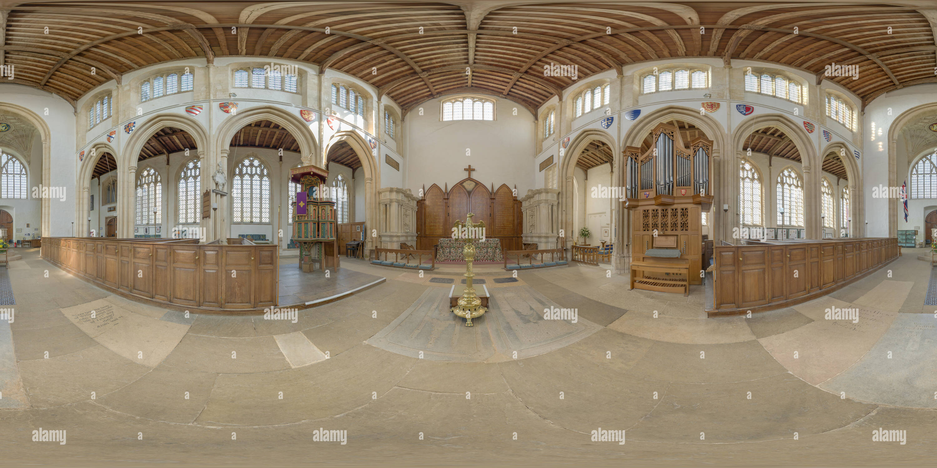 Visualizzazione panoramica a 360 gradi di Il XIV secolo chiesa inglese a Fotheringhay, Inghilterra, base dell'Plantagenet Duca di York, luogo di nascita del re Richard III e Yorkist base.