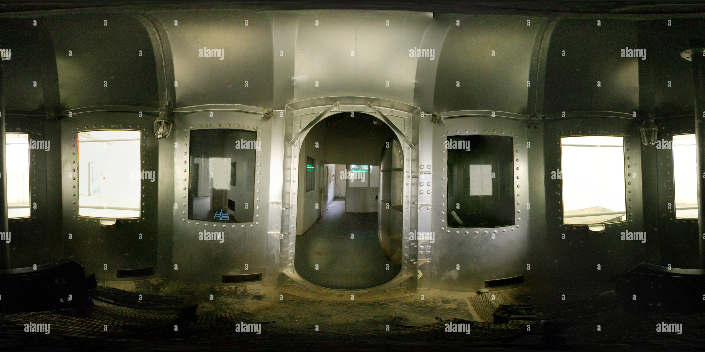 Visualizzazione panoramica a 360 gradi di La camera del gas in Nuovo Messico della prigione di massima sicurezza, sedere vuoto e inutilizzato