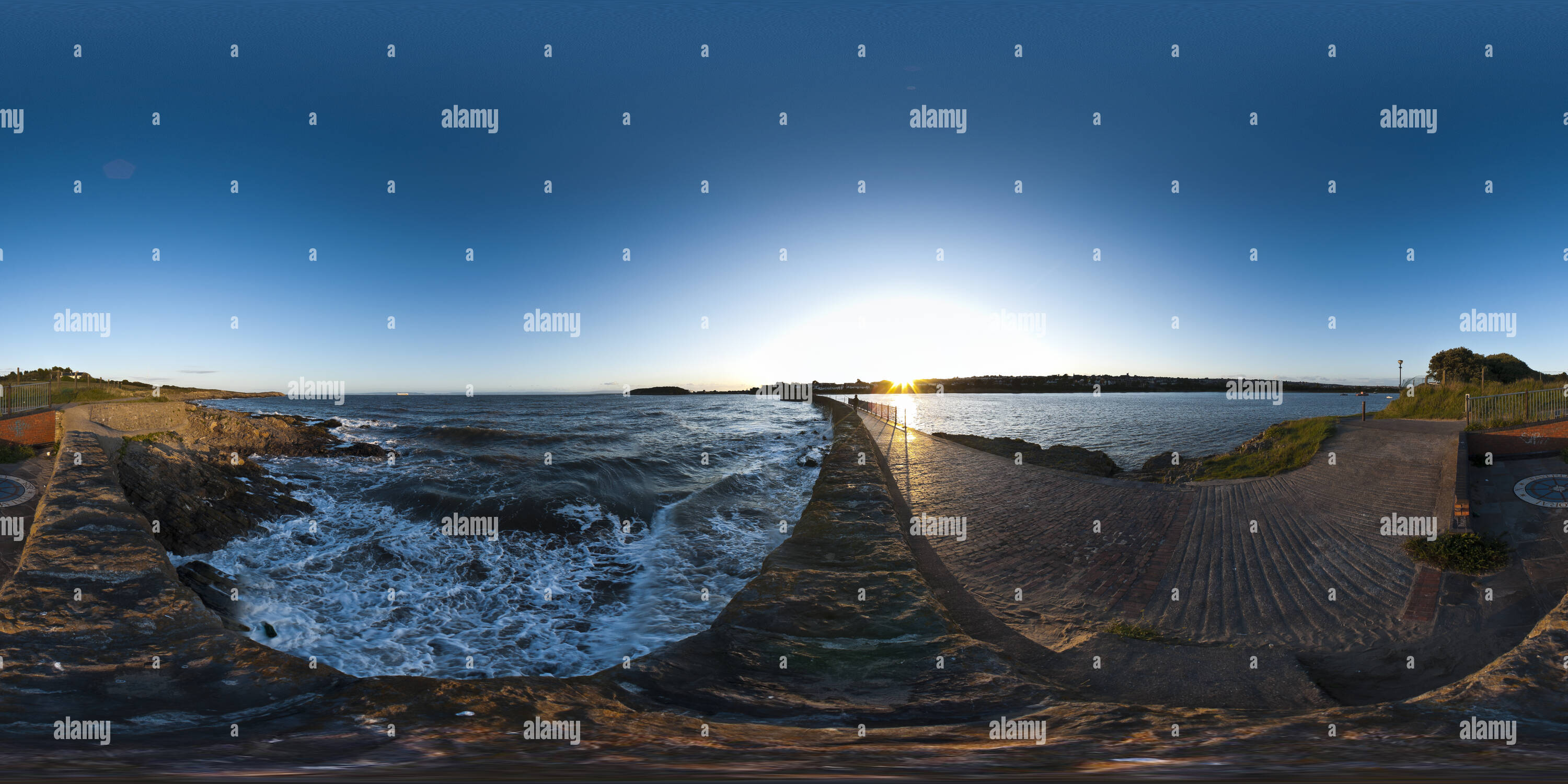 Visualizzazione panoramica a 360 gradi di York frangiflutti 1 Barry Island