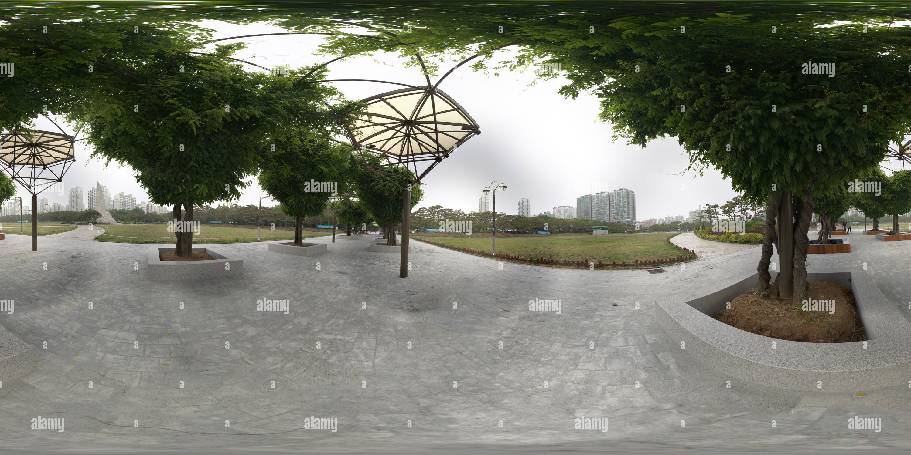 Visualizzazione panoramica a 360 gradi di Bucheon, Corea del Sud - 6 giugno 2019. Panorama 360 angolo di visione nel parco.