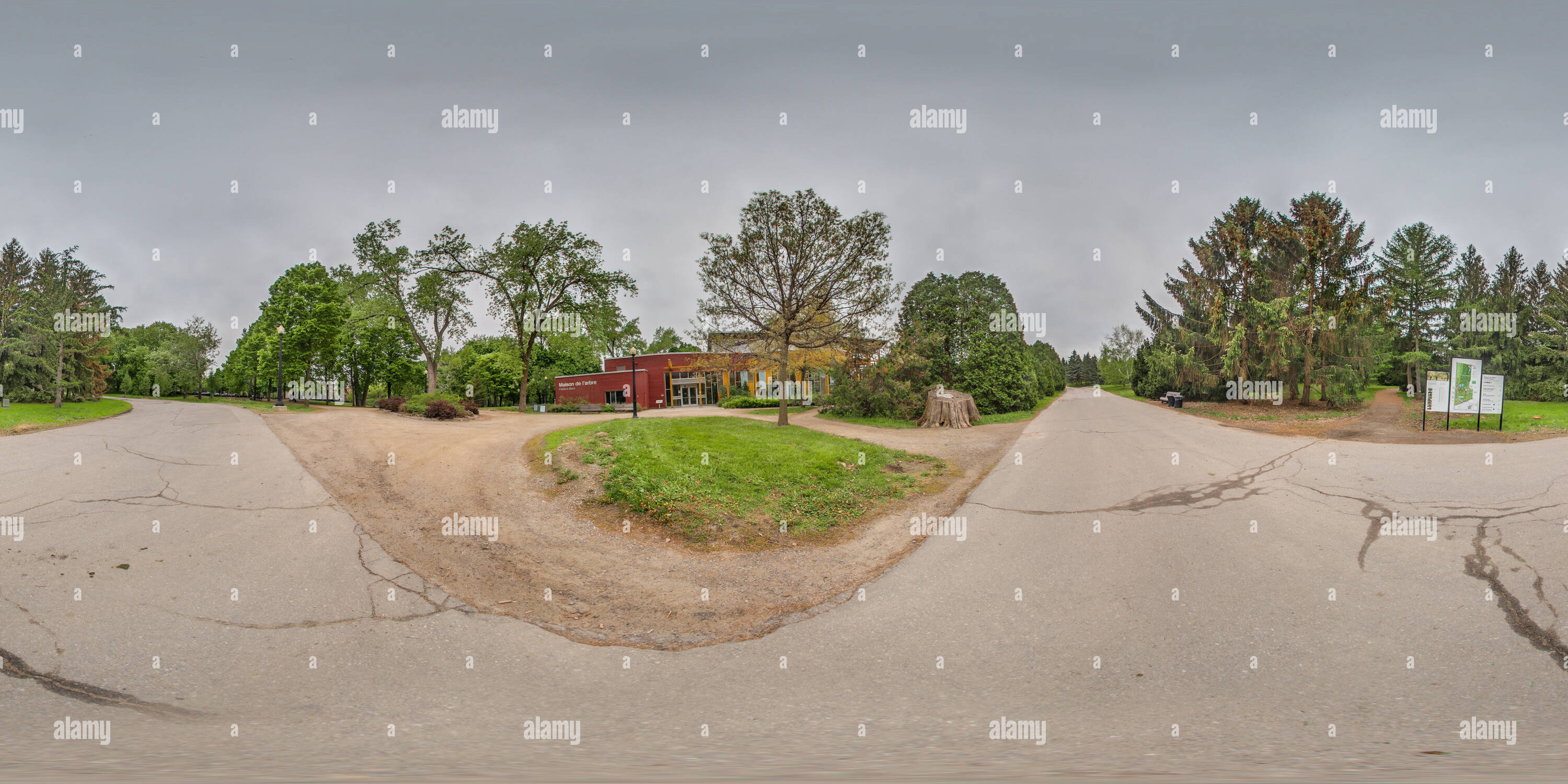 Visualizzazione panoramica a 360 gradi di Frederic Back Tree Pavilion - Montreal Giardino Botanico