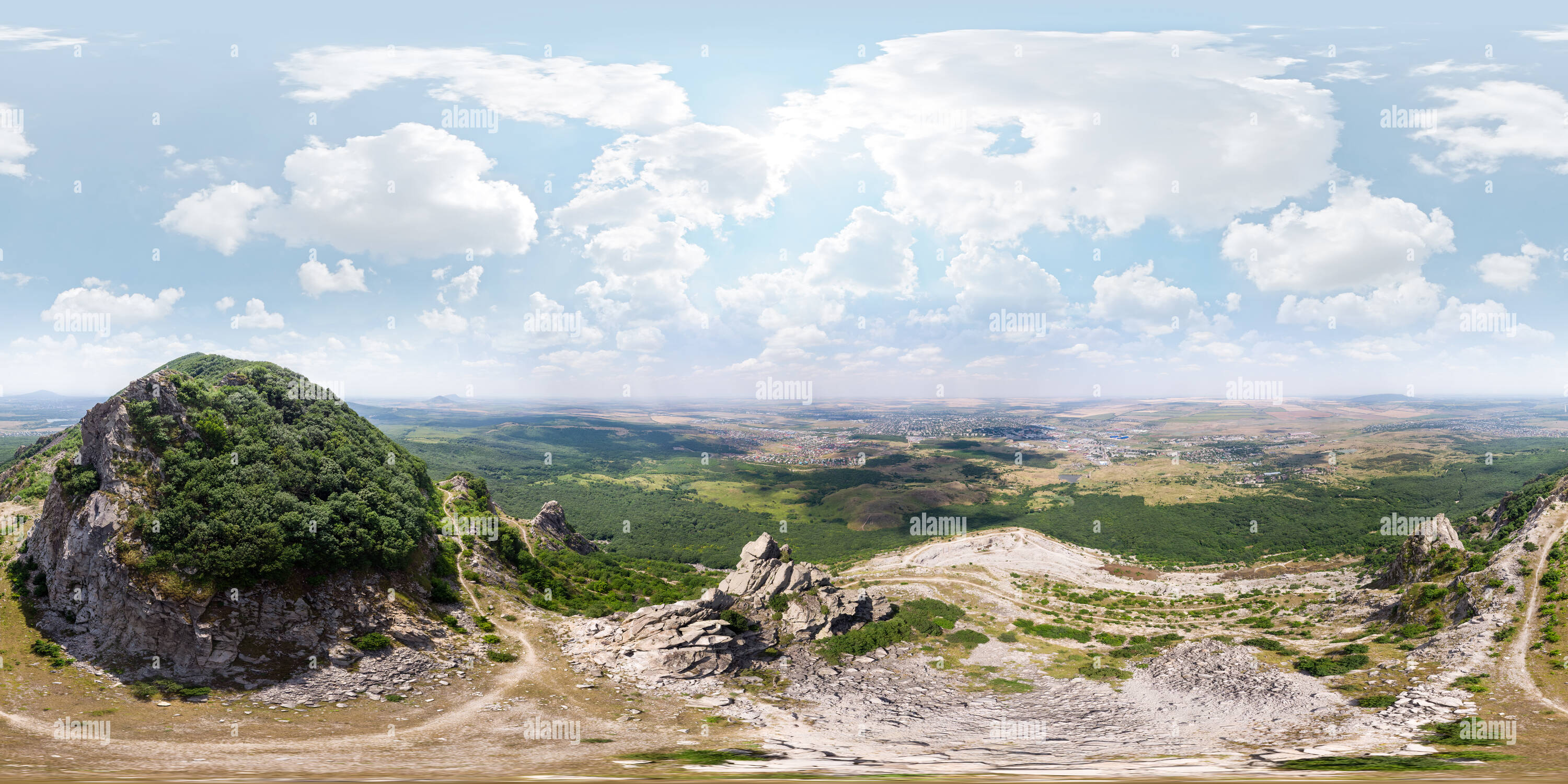 Visualizzazione panoramica a 360 gradi di Zmeika (Snake) cava di montagna vista #3